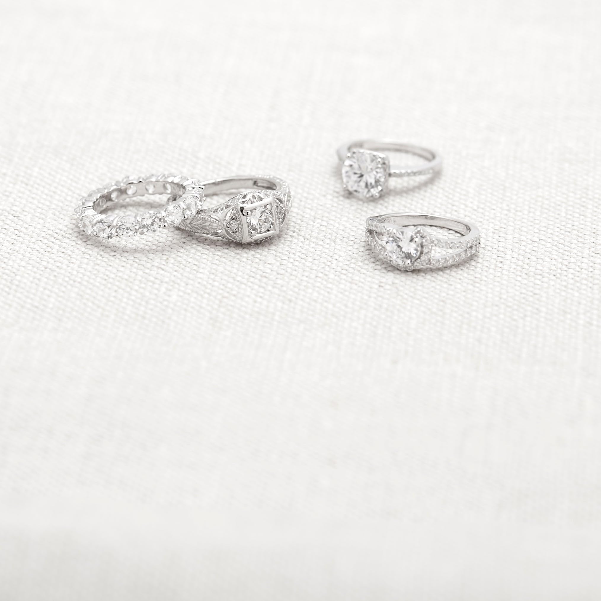EVE'S ADDICTION Sterling Silver Brilliant Cut CZ Promise Rings for Women - Elegant Anniversary & Valentine's Day Gift for Her, Mom, Girlfriend - Perfect for Engagements, Weddings & Romantic Occasions