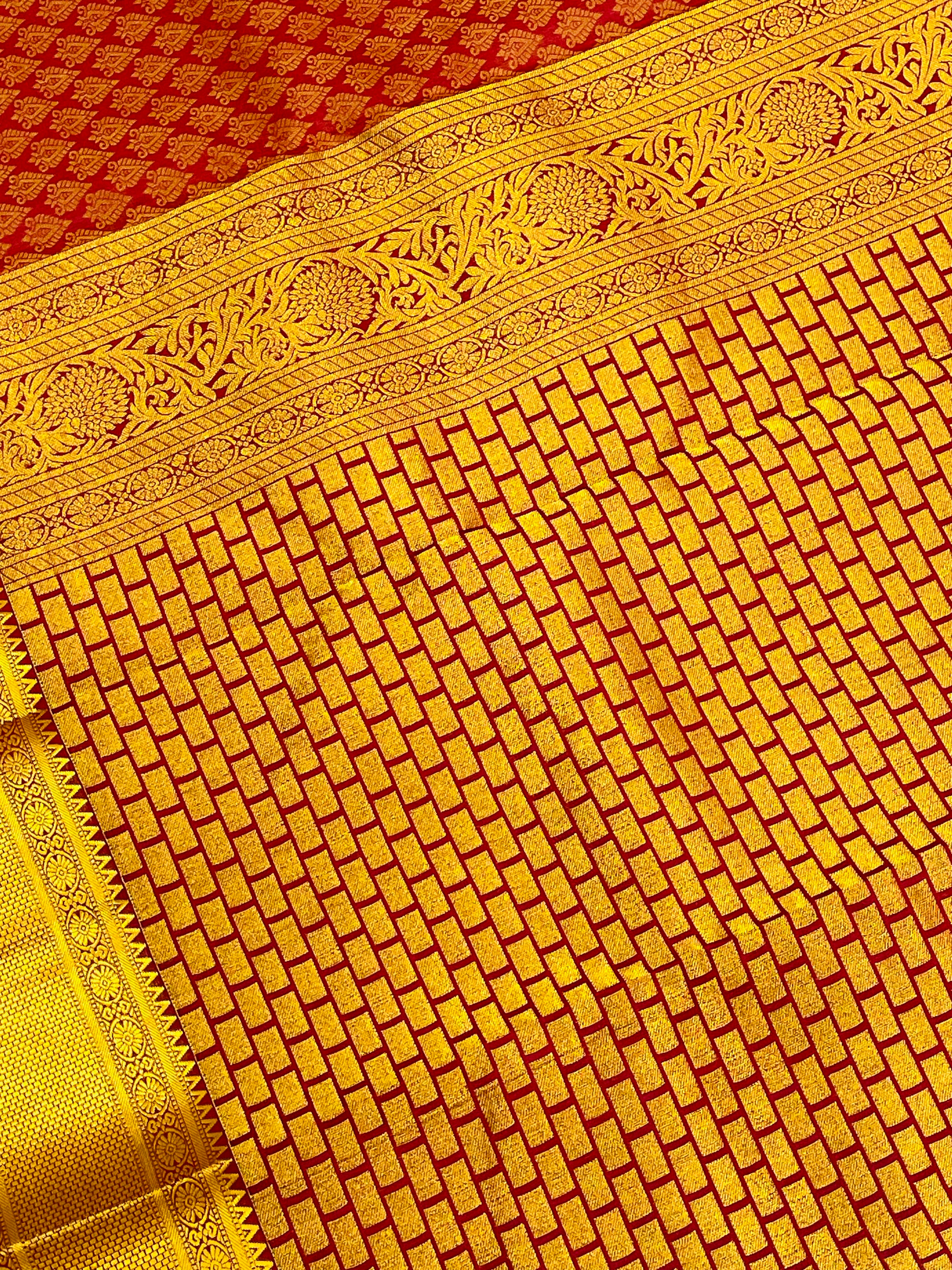 Elegant Maroon Floral Pure Kanchipuram Silk Saree with Gold Zari Work for Women | Traditional Indian Bridal & Wedding Attire | Perfect for Festivals & Special Occasions