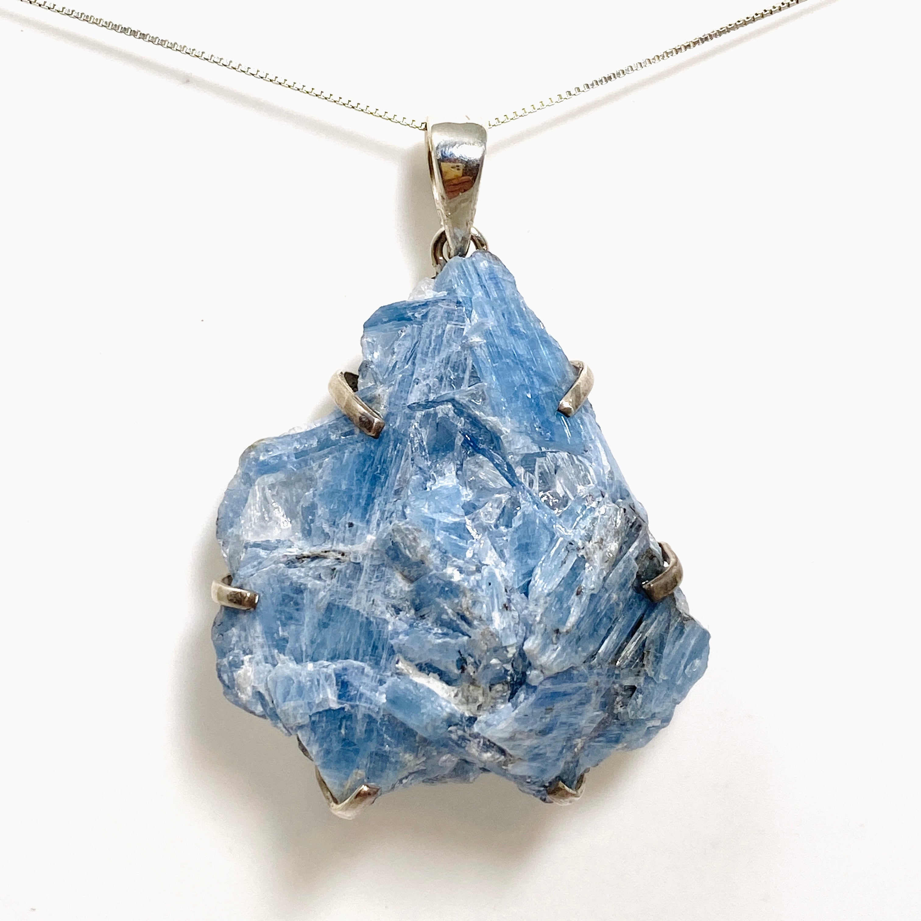 Natural Kyanite Raw Crystal Pendant Necklace - Uncut Healing Stone Jewelry for Energy Balance & Chakra Alignment - Perfect for Meditation, Yoga & Spiritual Healing