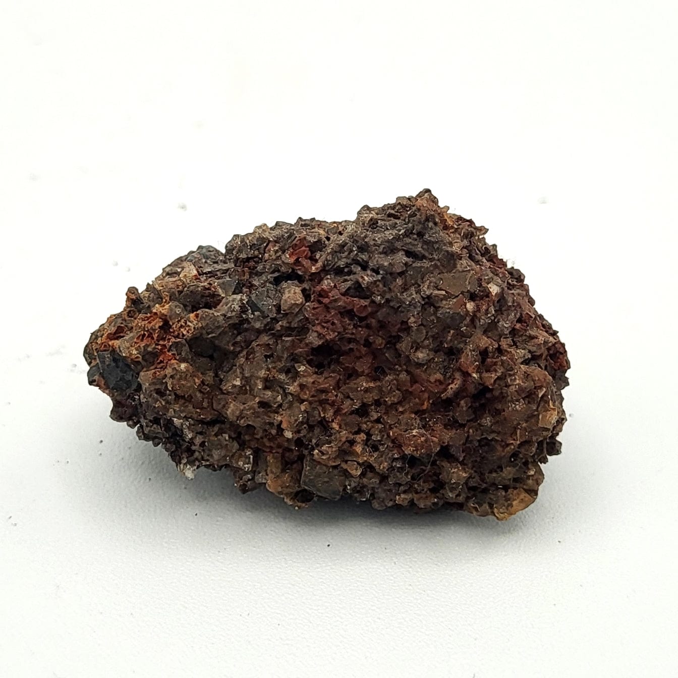 Natural Brookite & Magnetite Raw Stones for Crystal Healing, Meditation & Energy Work – High-Quality Mineral Specimens for Collectors & Spiritual Use