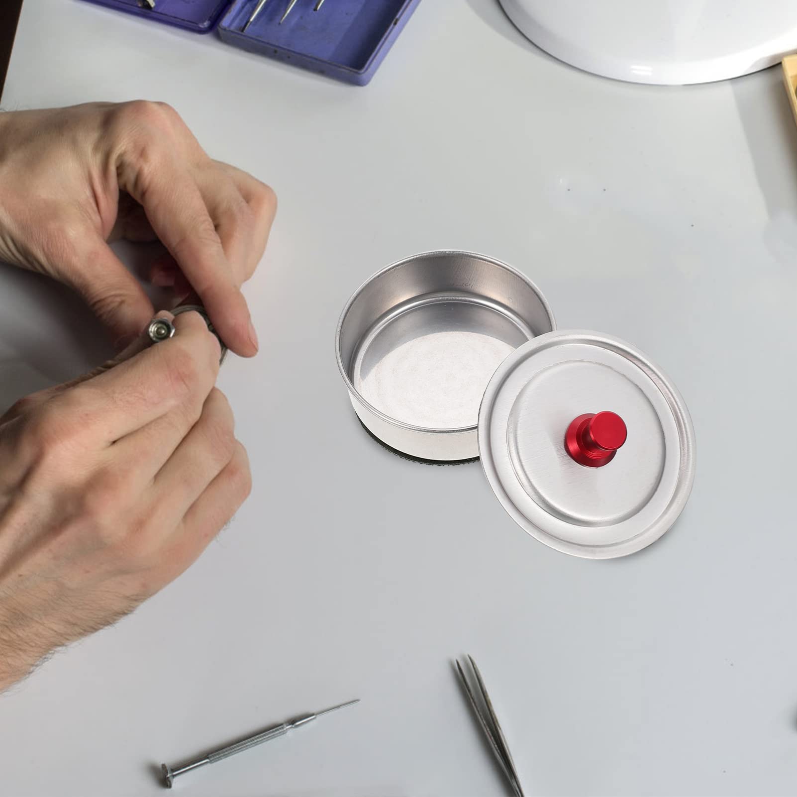**Hemobllo Watch Oil Washing Jar - Professional Watch Cleaning Jar & Repair Accessory for Watchmakers - Ideal for Watch Parts Cleaning & Maintenance**    *(Use Case: Perfect for watch repair shops, hobbyists, and professionals to clean and maintain watch parts efficiently.)*