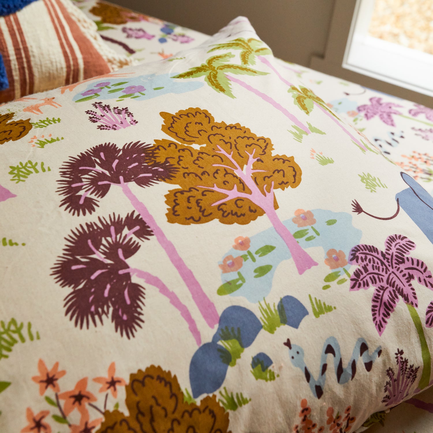 Premium 100% Cotton Pillowcase Set - Soft & Breathable for Comfortable Sleep - Ideal for Home, Hotel, and Travel Use