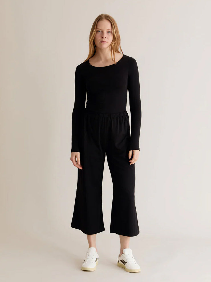 Komodo Diana Lounge Pant - Soft & Comfortable Women's Yoga Pants in Black - Perfect for Home, Yoga, and Relaxation