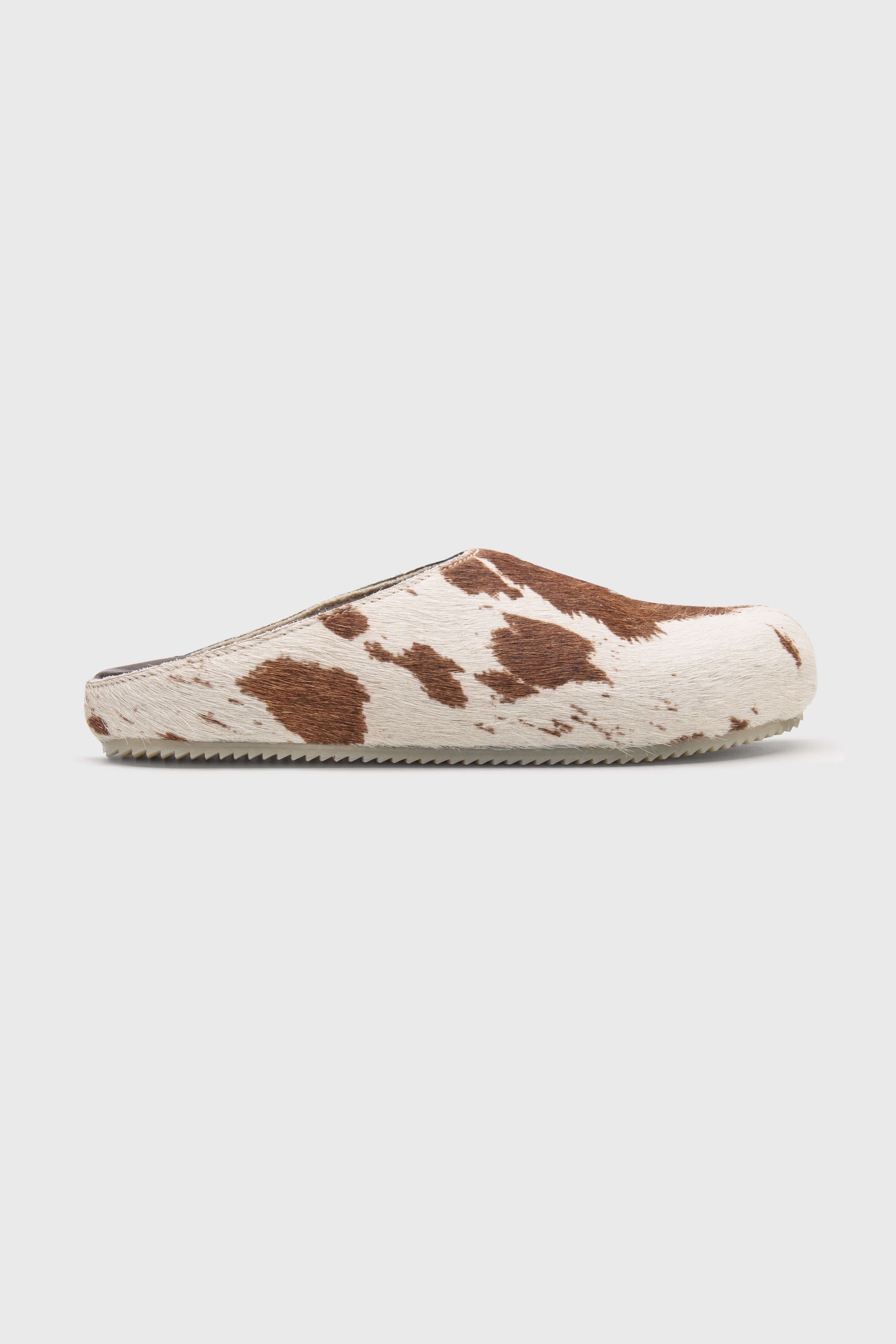 Texas Cowhide Mules for Women - Genuine Leather Slip-On Shoes - Comfortable Western Style House Slippers - Perfect for Home, Ranch, and Casual Outings