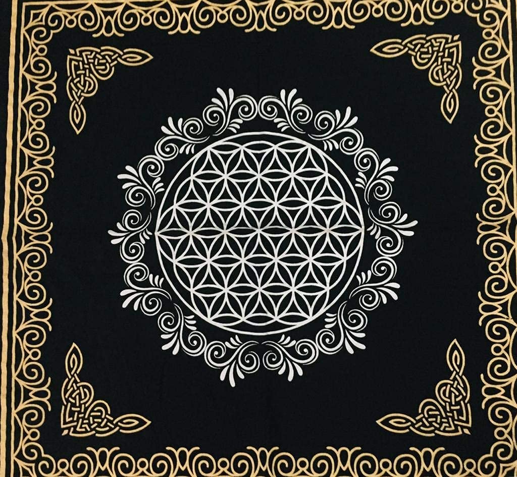 INDACORIFY Flower of Life Altar Cloth 18x18 Inch - Sacred Spiritual Tarot Spread Cloth with Fringes for Witchcraft, Meditation & Rituals (Gold & Silver Flower of Life Design) - Perfect for Altar Decor, Yoga Spaces & Energy Healing