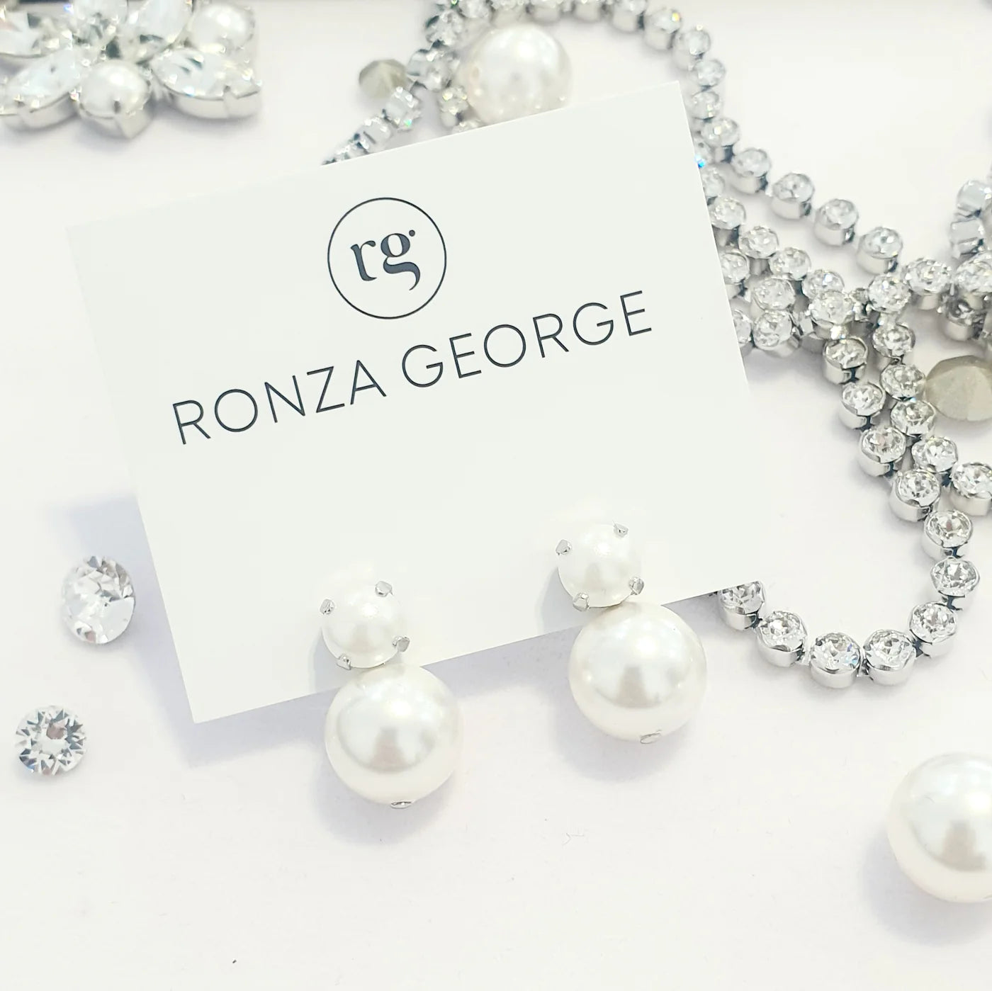 Swarovski Crystal & Pearl Bridal Stud Earrings in Rhodium Silver - Elegant Wedding Jewelry for Brides, Bridesmaids, and Formal Occasions
