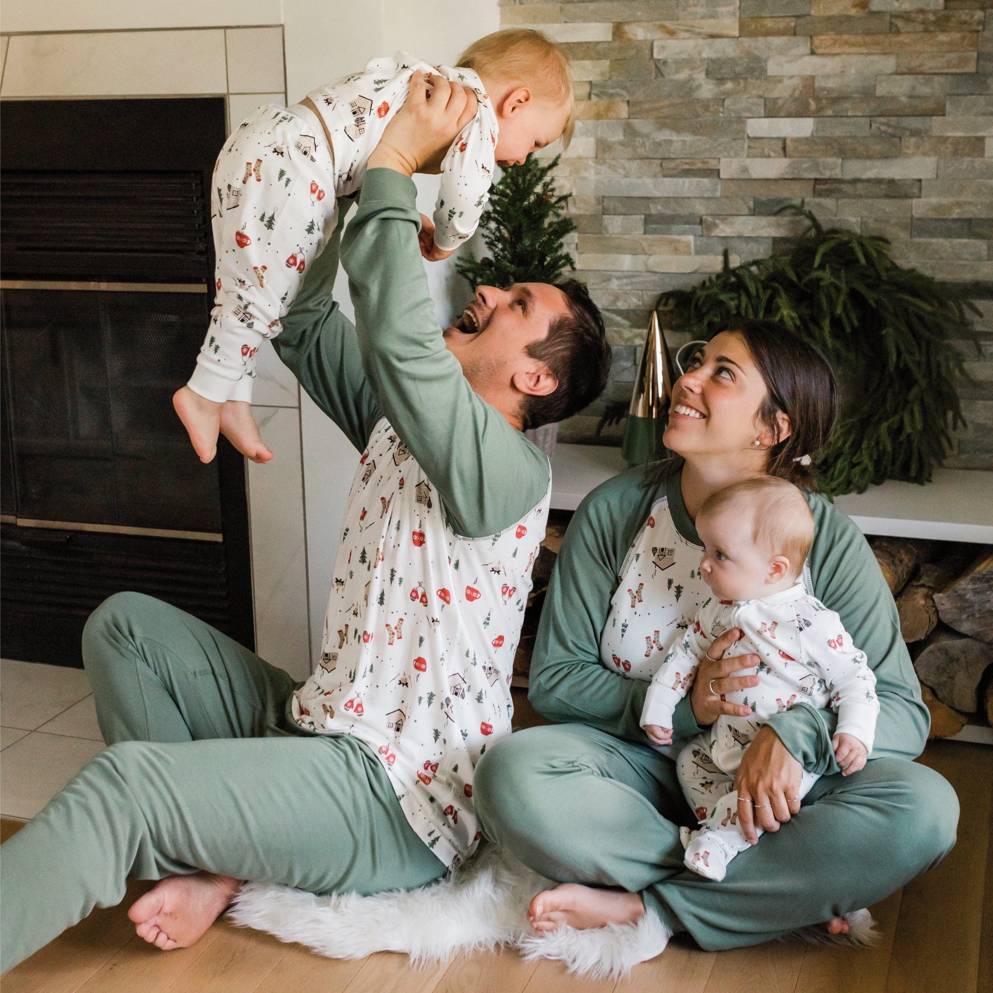 Premium Bamboo Pajama Set for Women - Soft & Breathable Sleepwear - Christmas Cottage Cozy Loungewear for Holiday Relaxation & Gift Giving