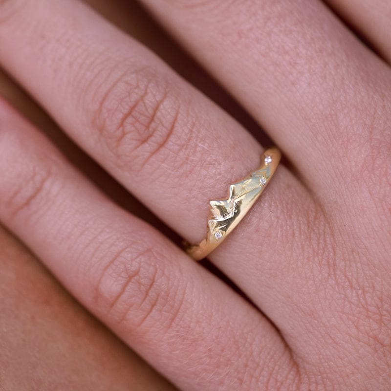 Mountain Peak Ring for Women - Elegant Silver Jewelry with Gemstone - Perfect for Hiking, Outdoor Adventures & Everyday Wear