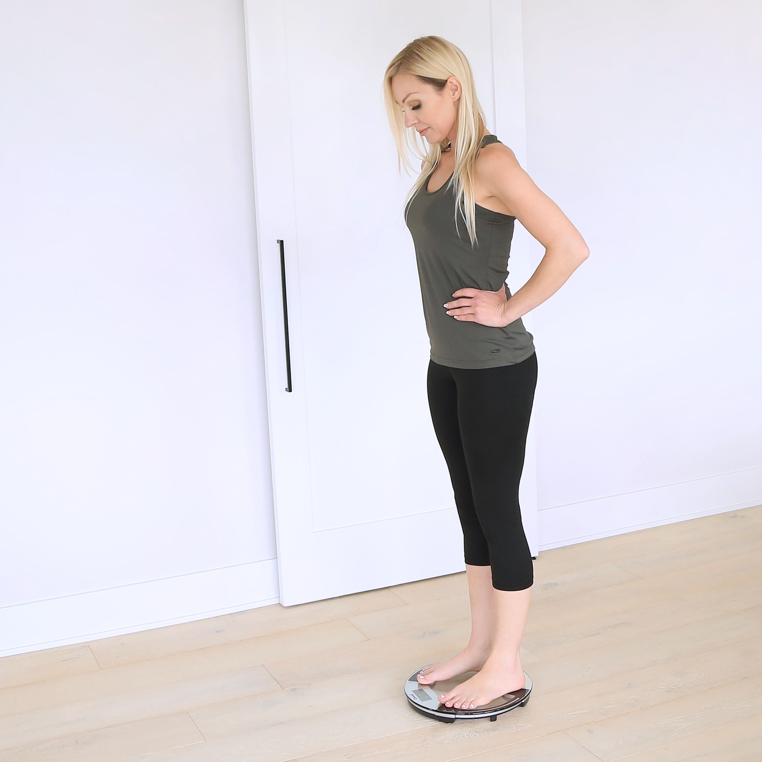 Clear Glass Round Bathroom Scale - Digital Weight Scale for Home, Gym & Bathroom - Accurate Body Weight Measurement
