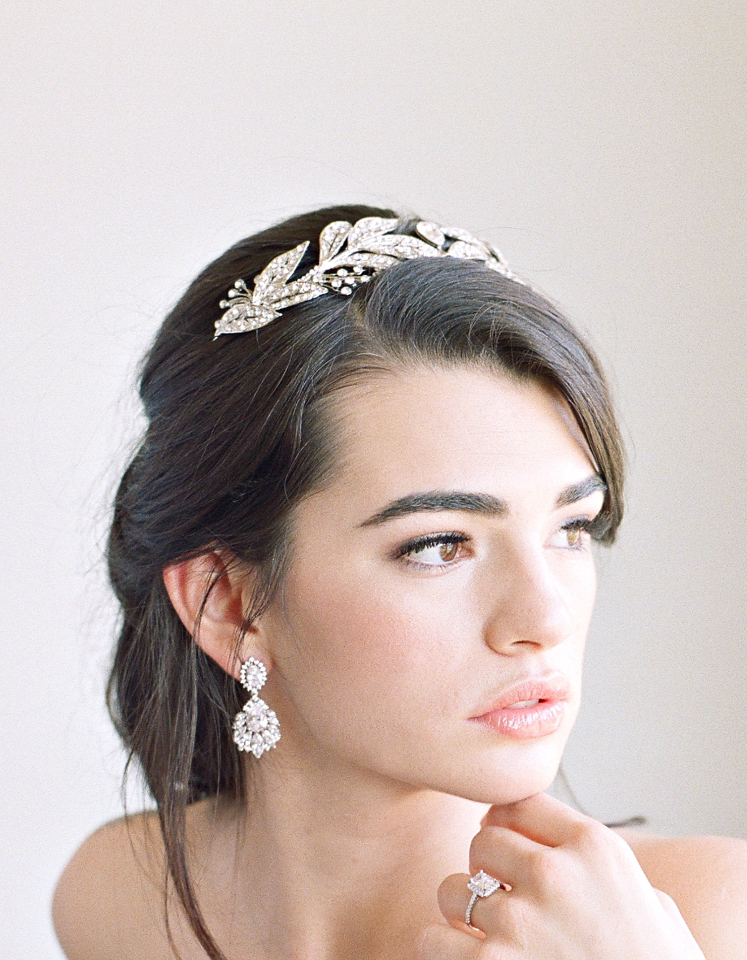 GENEVA Bridal Drop Earrings – Elegant Wedding Jewelry for Brides, Dangling Pearl & Crystal Earrings for Special Occasions | Perfect for Weddings, Prom, Anniversaries & Formal Events
