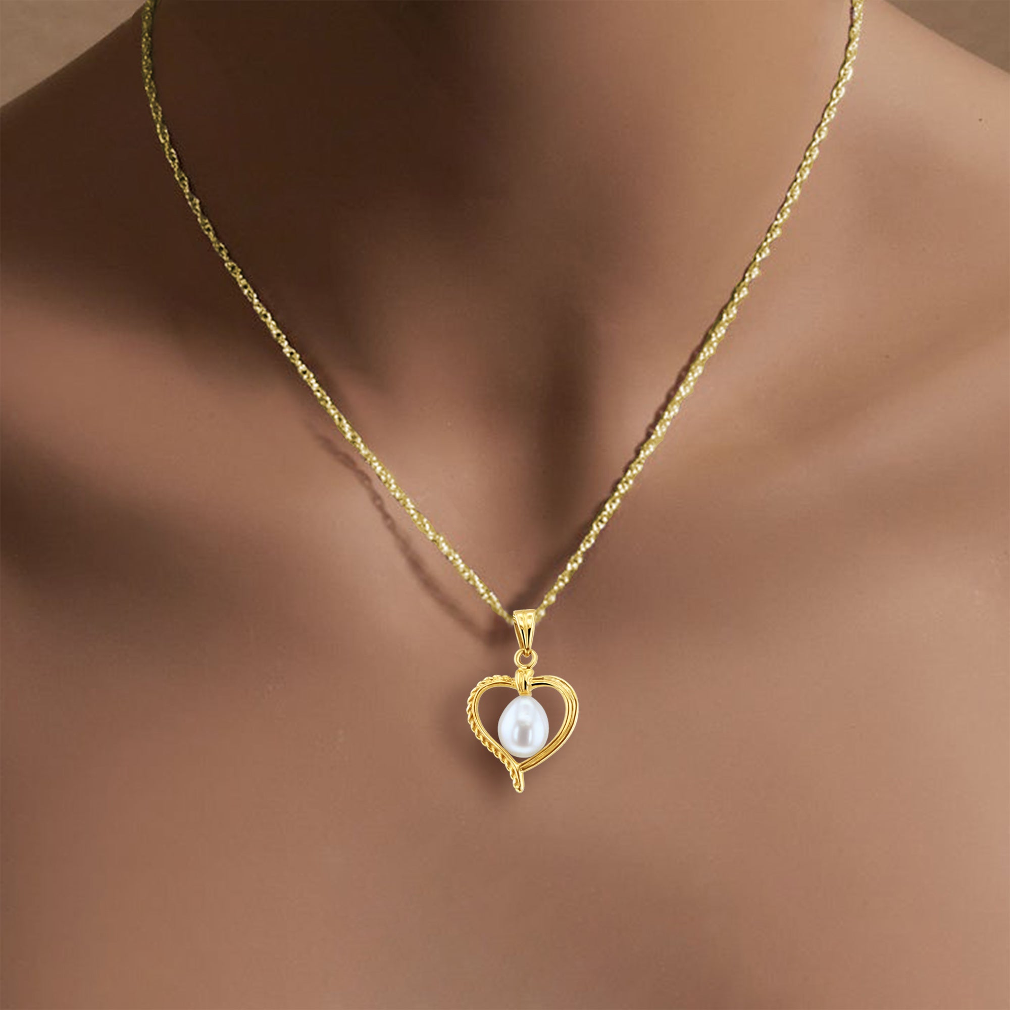 Elegant Heart Shaped Pearl Necklace for Women - 18K Gold Plated Romantic Jewelry Gift for Valentine's Day, Anniversary & Special Occasions