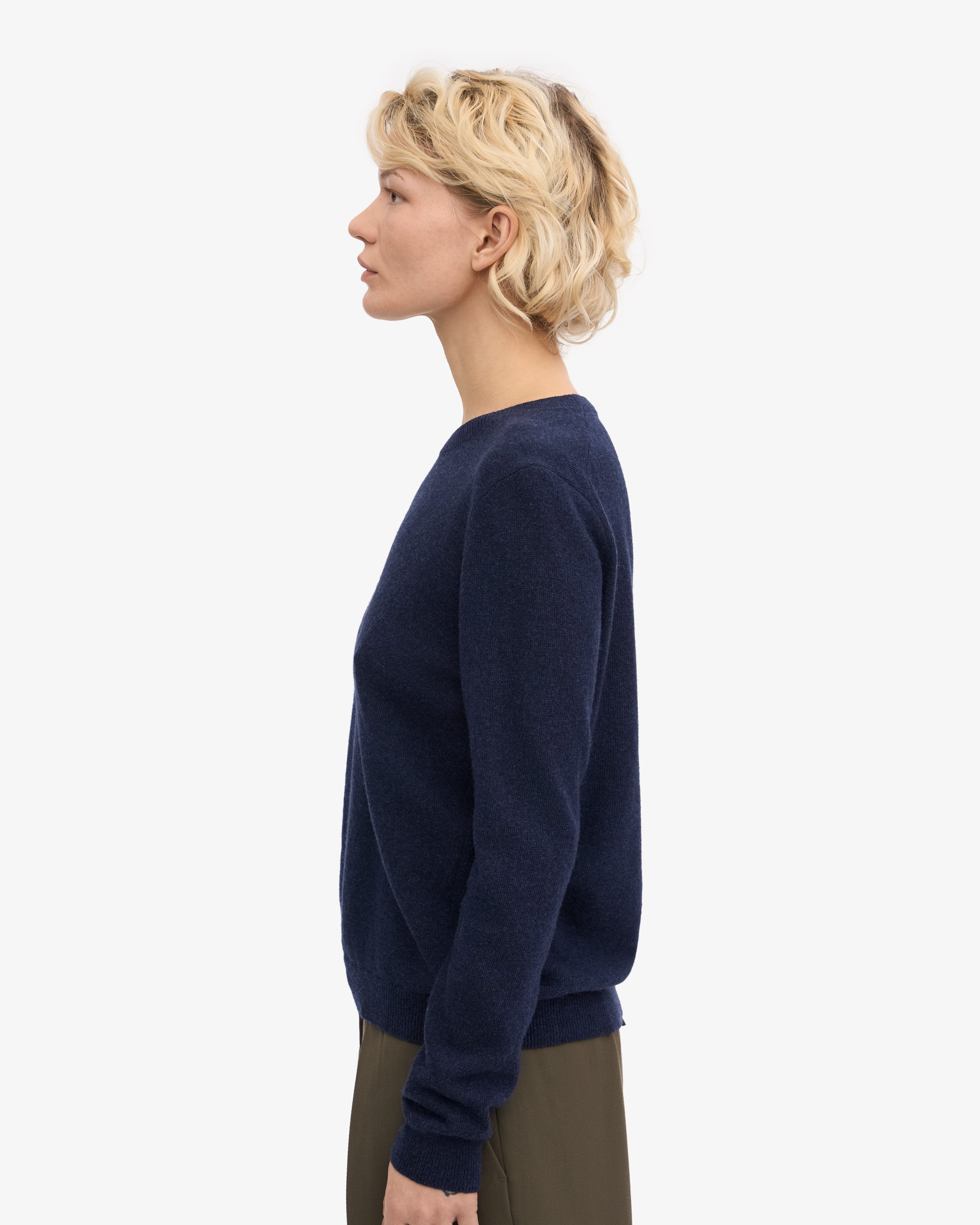 Premium Women's Light Merino Wool Crew Neck Sweater - Soft & Breathable Marine Blue Pullover for Casual Wear & Outdoor Activities