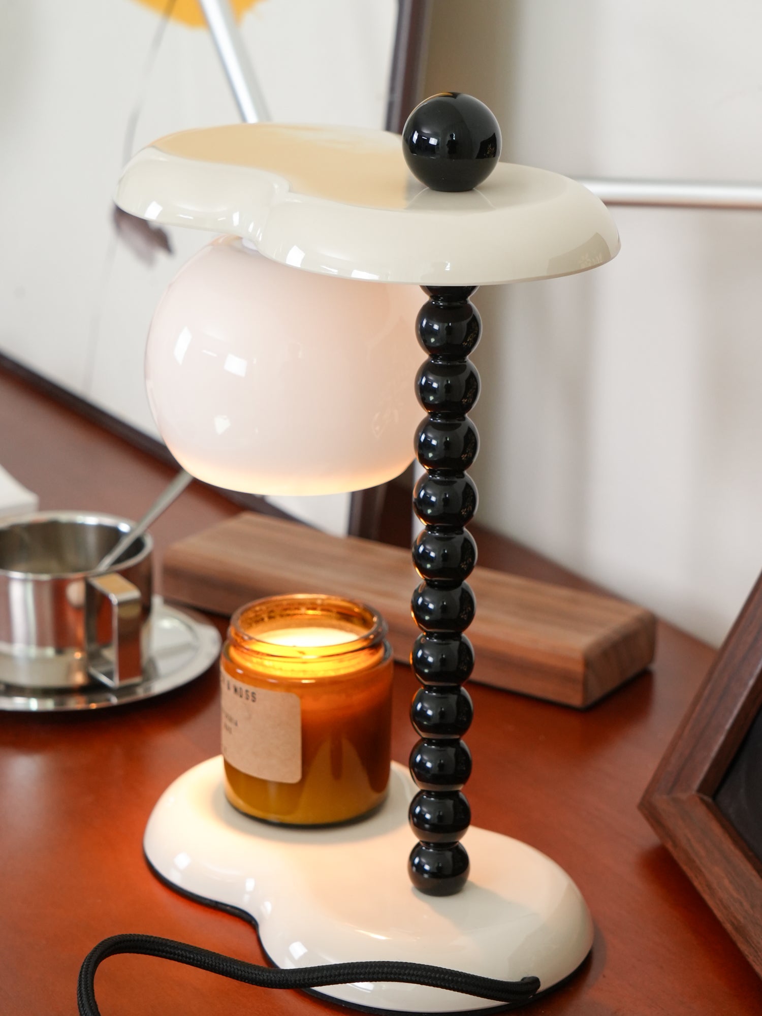 Everalda Modern Metal Table Lamp - Adjustable Brightness LED Desk Light for Bedroom, Office & Living Room - Stylish Home Decor & Reading Light