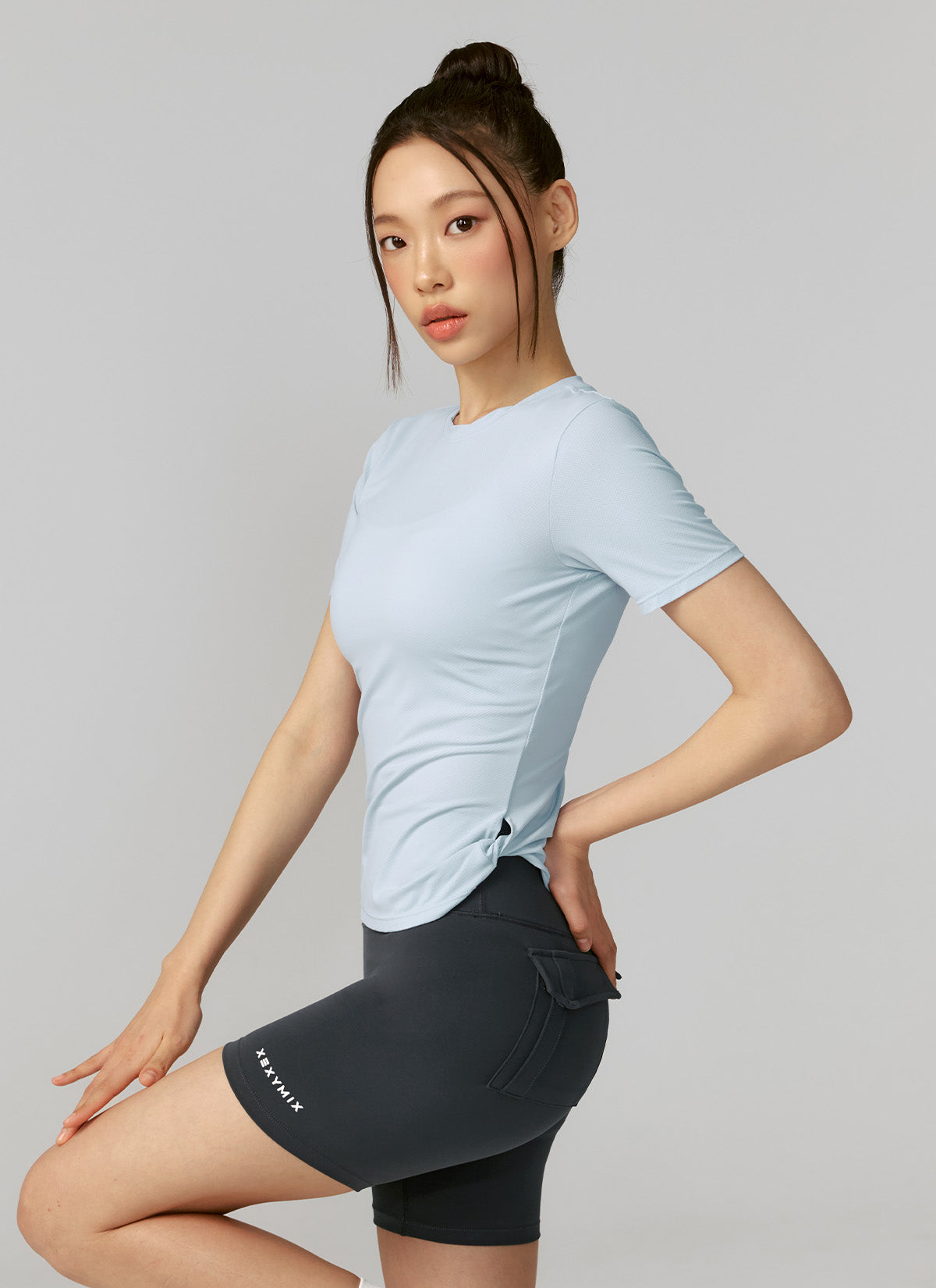 Breathable Air Mesh Side Twist Short Sleeve T-Shirt for Men - Perfect for Gym, Running & Outdoor Activities