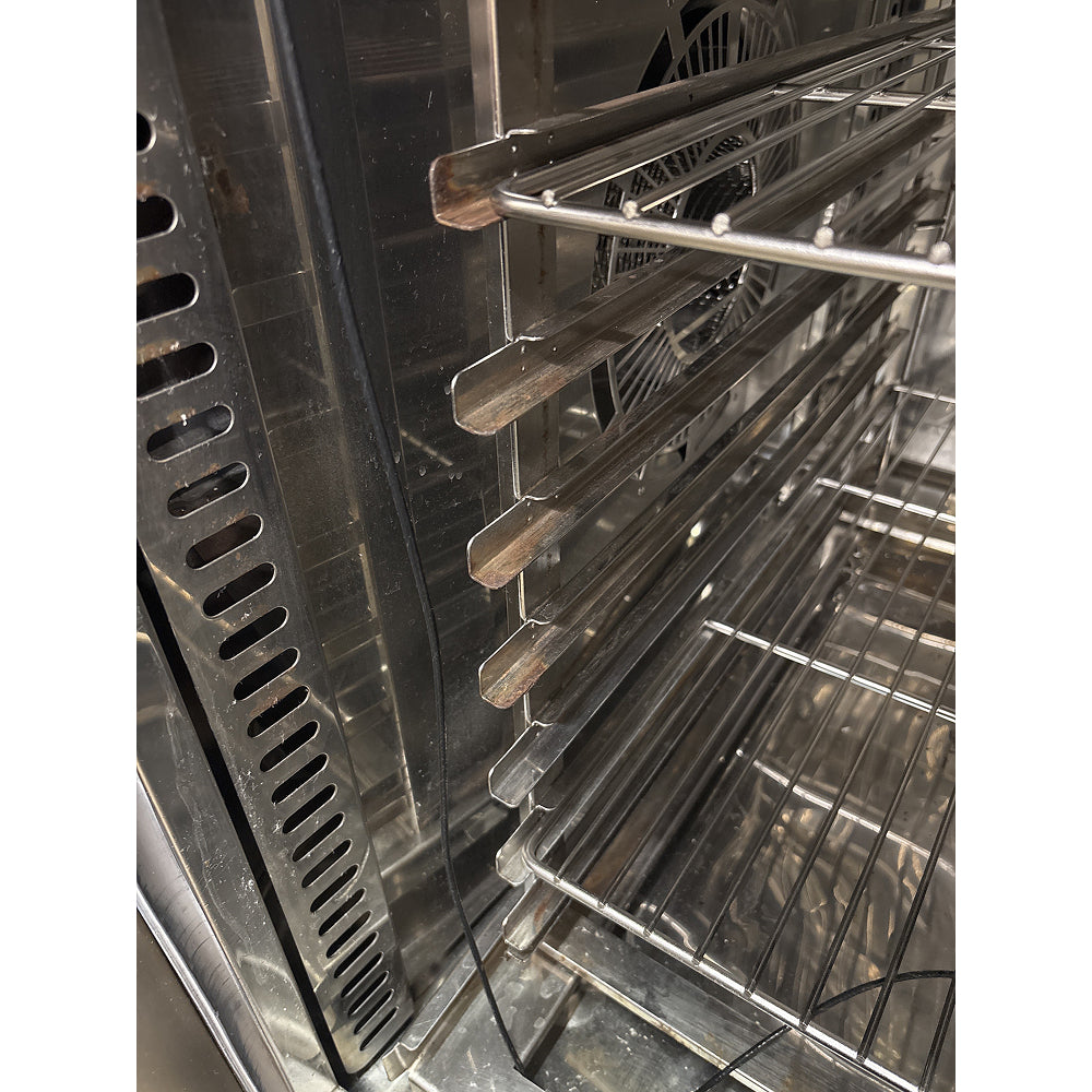 Used Rational SCC 102 G Gas Combination Oven with Stand - Professional Commercial Kitchen Equipment for Restaurants, Bakeries & Catering Services