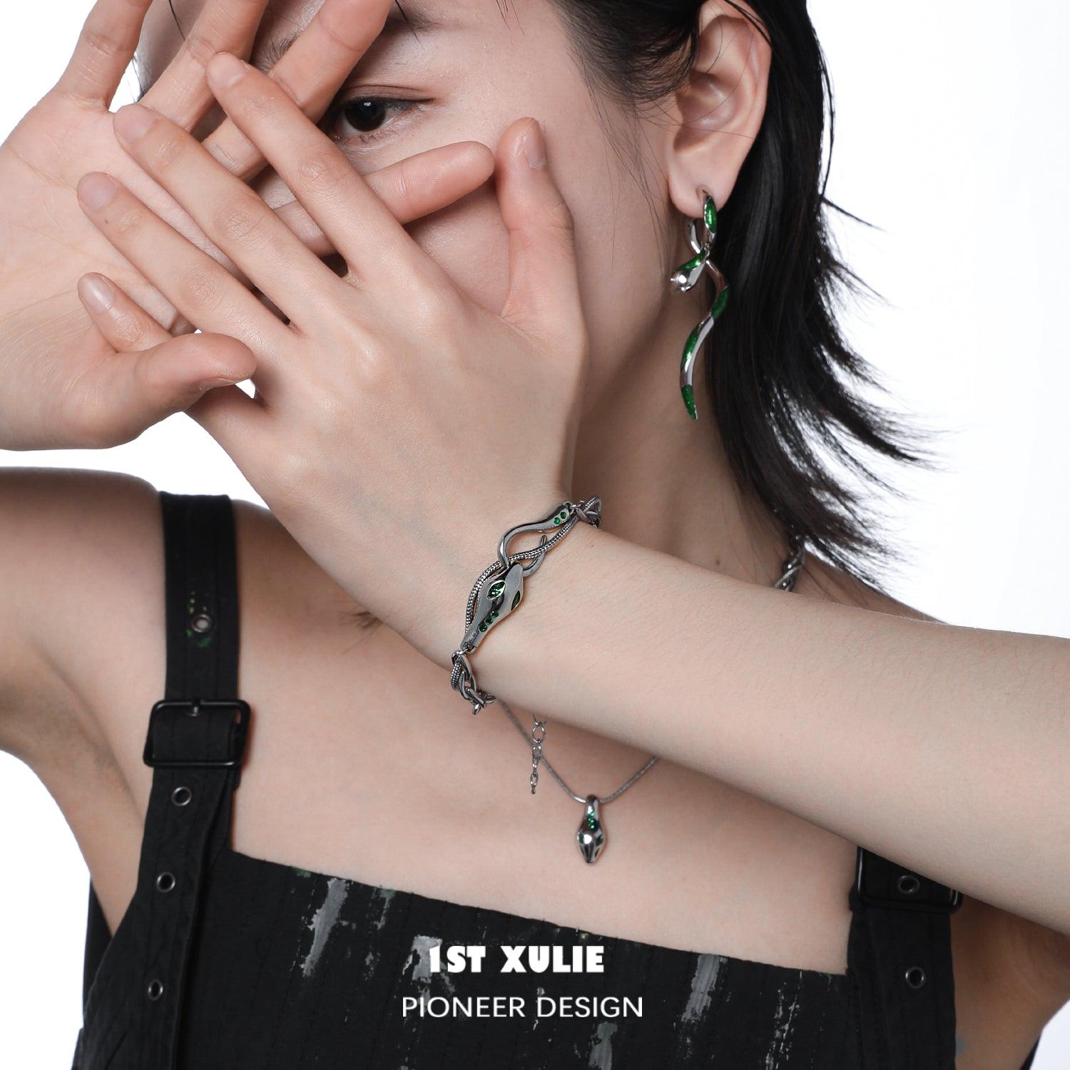 Slytherin House 18k Gold Plated Snake Bracelet for Women - Elegant Harry Potter Jewelry Gift for Fans, Cosplay & Daily Wear