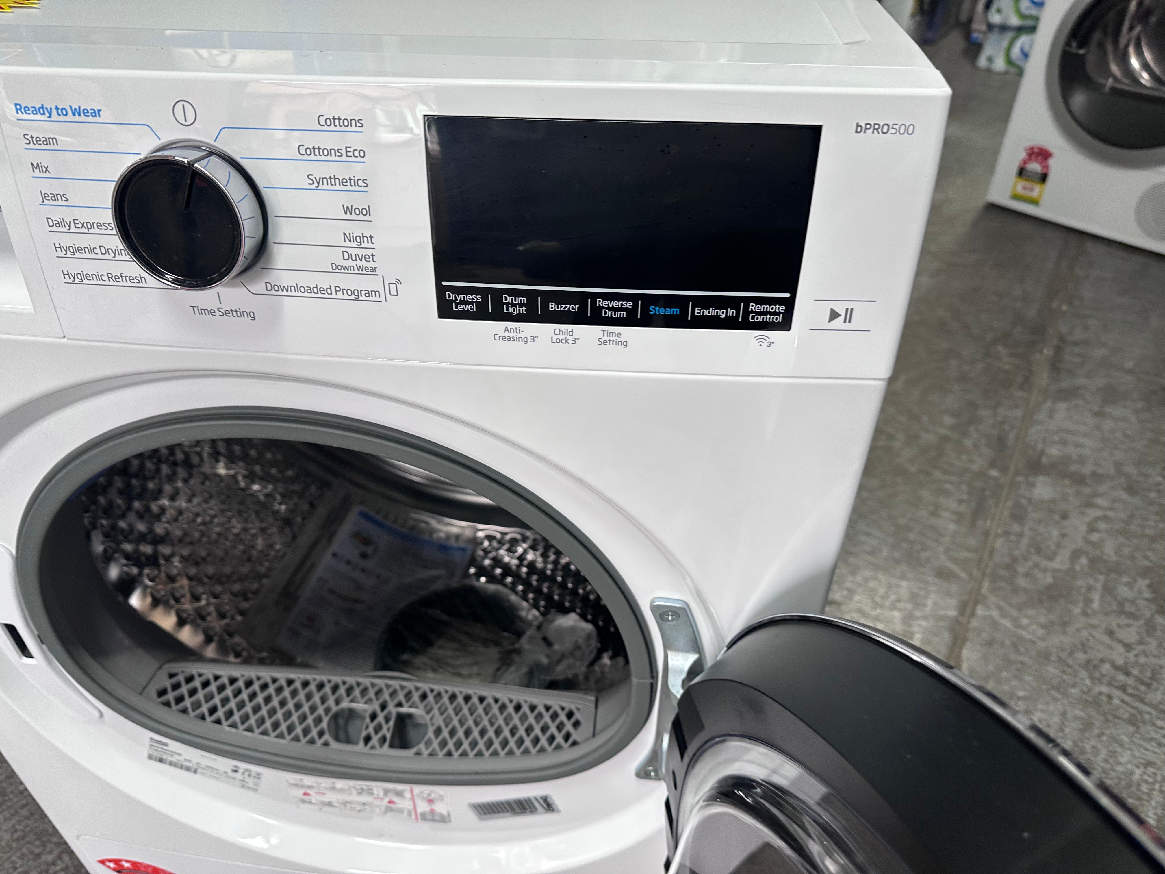 Beko BDPB802SW 8kg Heat Pump Dryer - Energy Efficient White Laundry Dryer (Factory Second) | Perfect for Apartments, Small Homes & Eco-Friendly Living