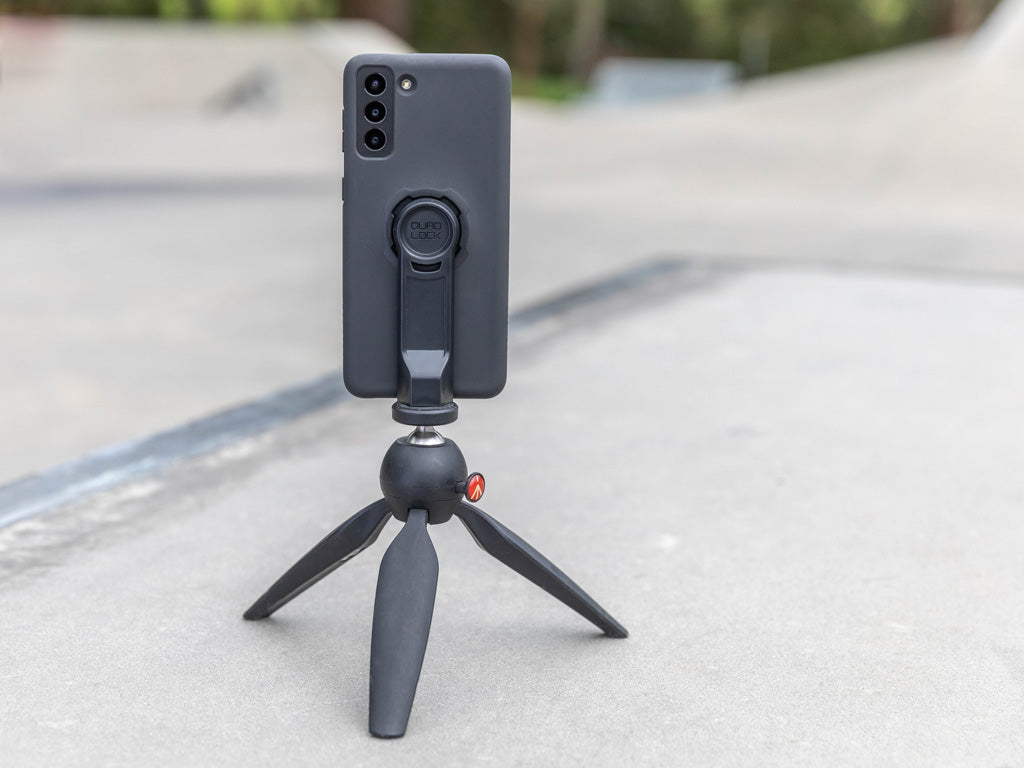 Universal Tripod Adapter Kit for Samsung Galaxy - Compatible with Galaxy S21/S20/Note 20 & More - Perfect for Vlogging, Photography, and Live Streaming