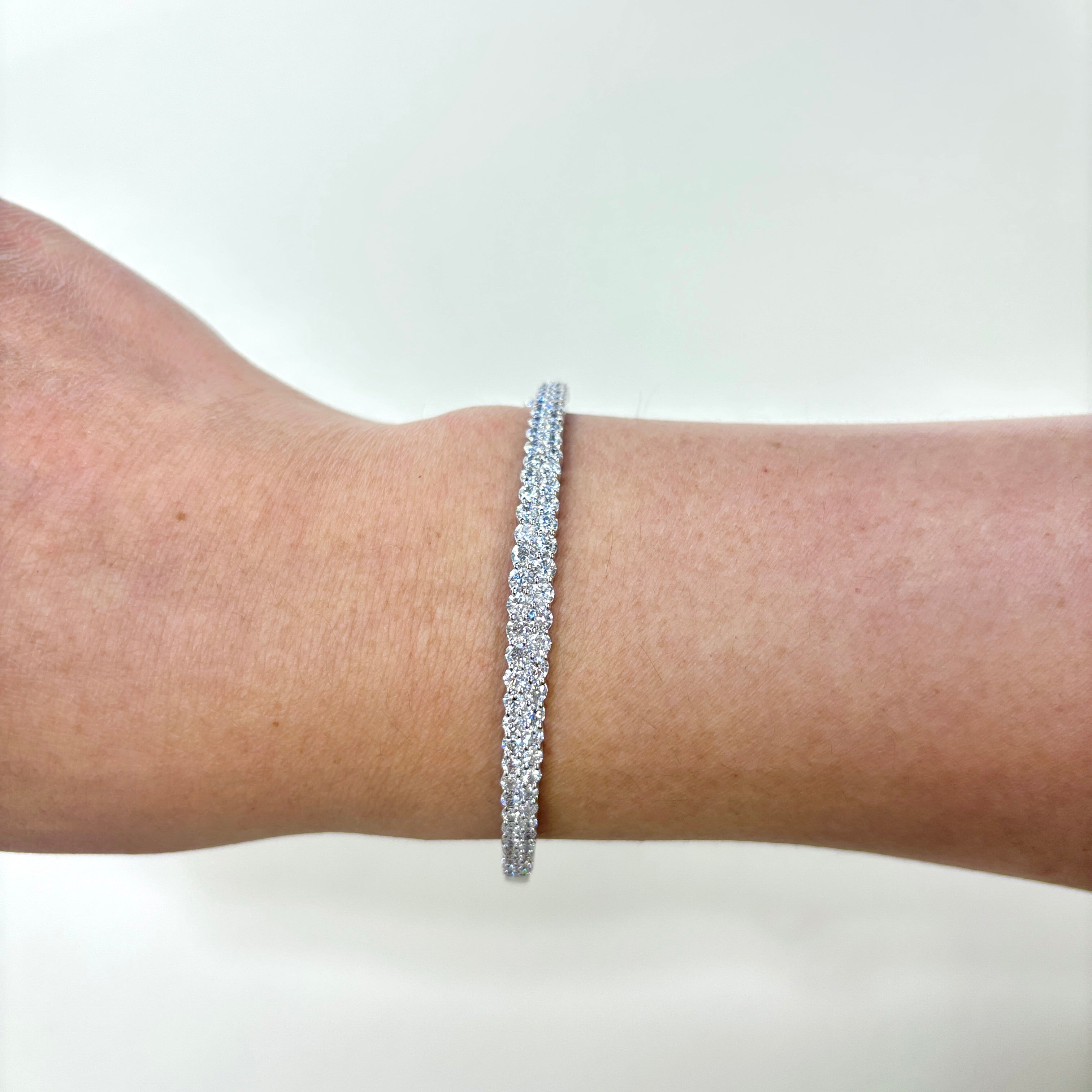14K White Gold Oval Diamond Bangle Bracelet for Women | 3.23ctw Oval-Cut Diamond Tennis Bracelet | 7.5 Inch Adjustable | Elegant Jewelry Gift for Anniversary, Wedding & Special Occasions