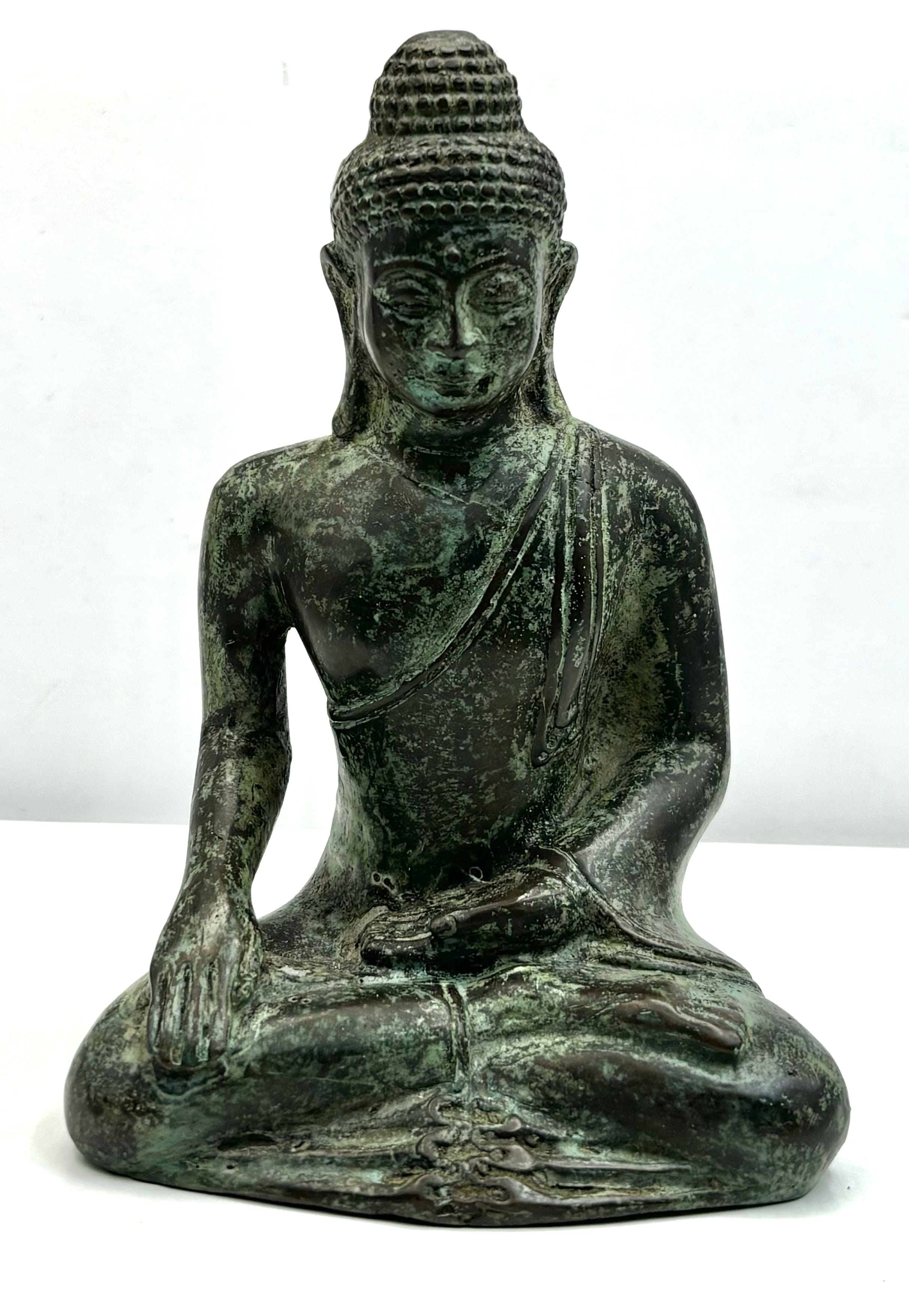 Handmade Bronze Buddha Statue for Meditation - Serene Home Decor & Yoga Studio Centerpiece - Perfect for Zen Spaces, Living Rooms, and Spiritual Retreats