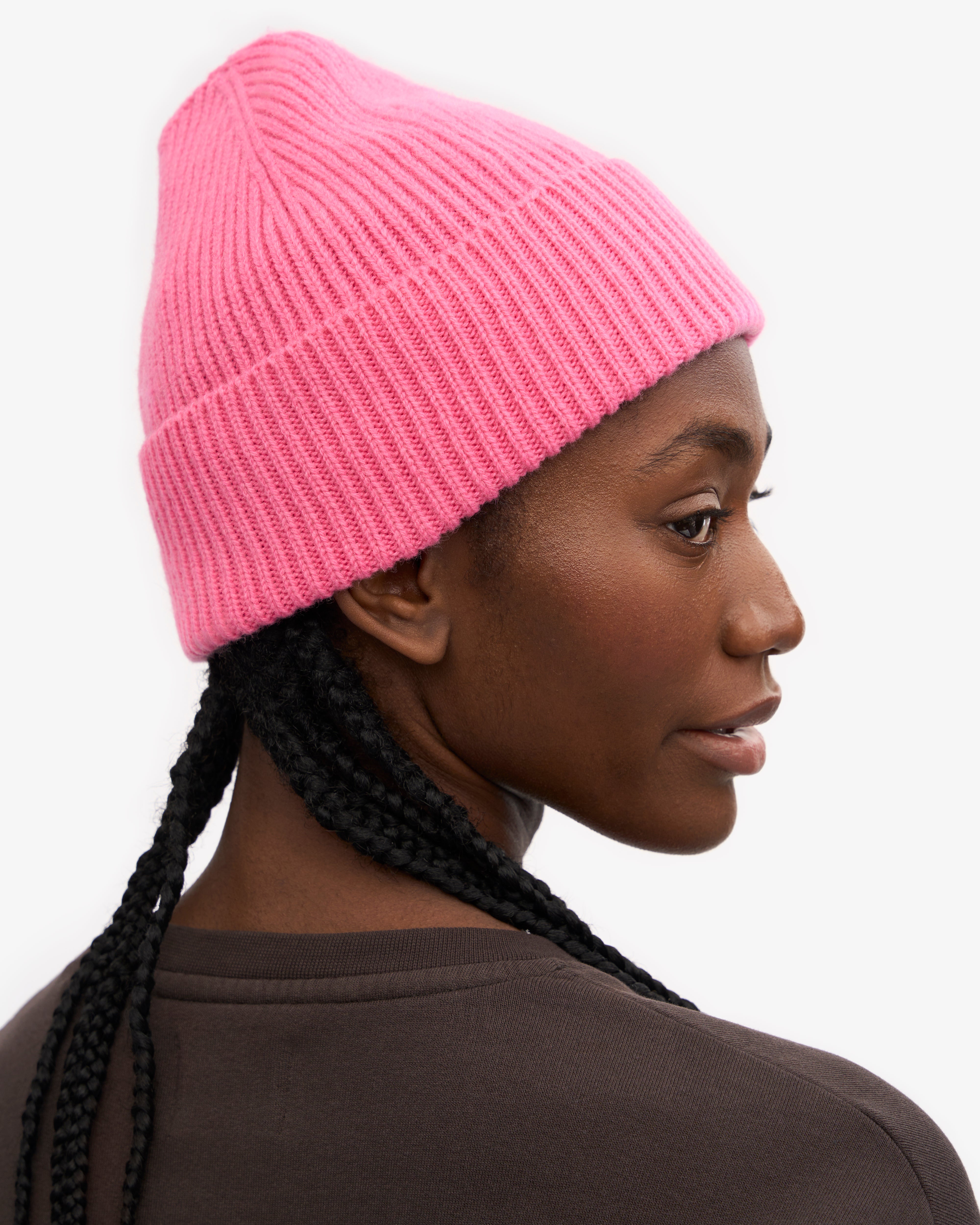 Premium Merino Wool Beanie - Soft & Warm Winter Hat for Men & Women - Bubblegum Pink - Perfect for Skiing, Hiking & Outdoor Activities