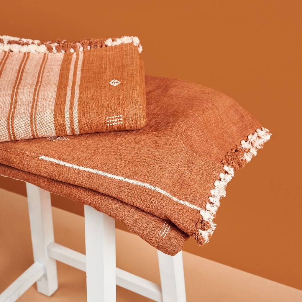 Soft Brown Reyti Organic Cotton Throw Blanket - Cozy & Eco-Friendly for Bed, Couch & Travel - Perfect for Home Decor, Gifts & Relaxation