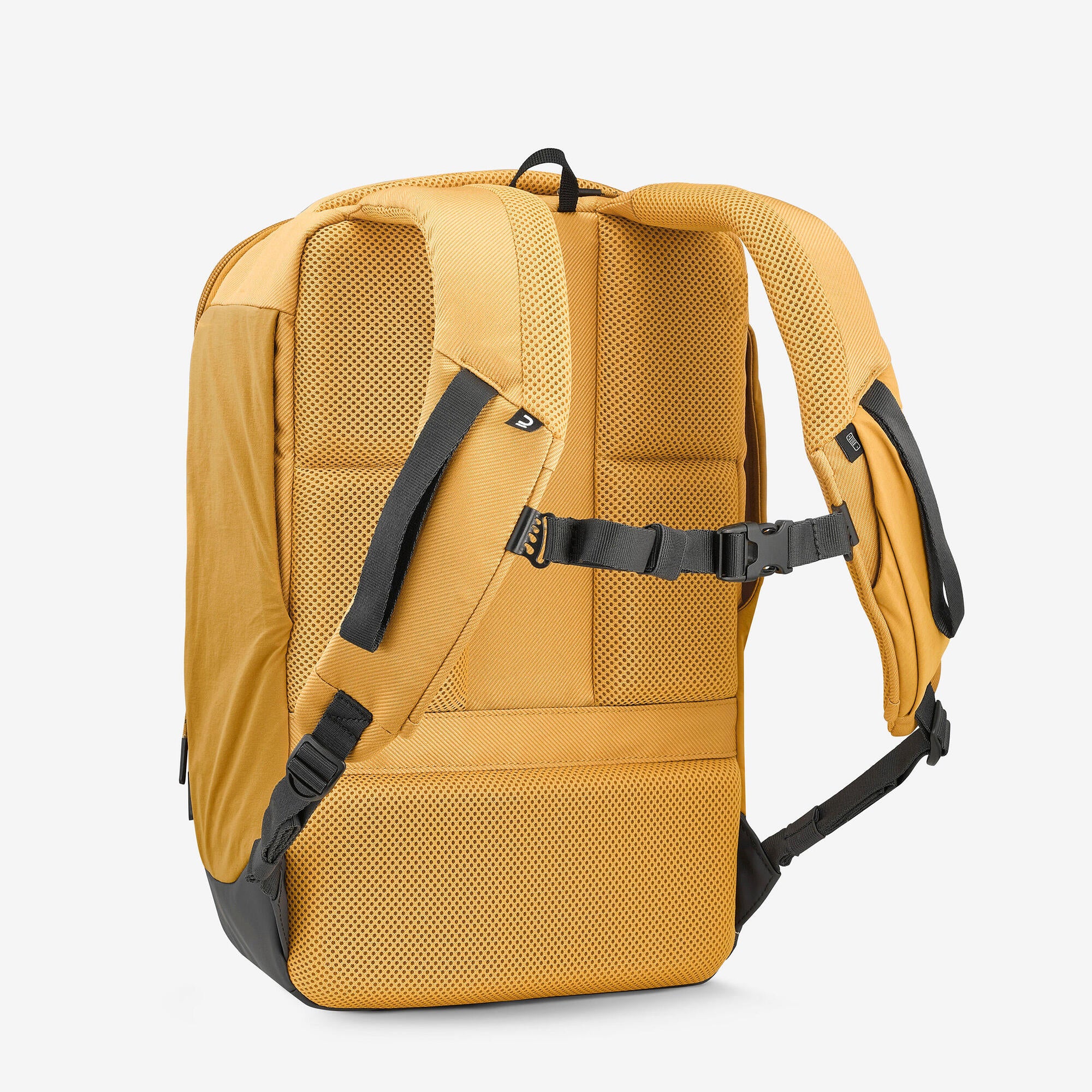 Quechua NH Escape 500 16L Lightweight Hiking Backpack for Men & Women - Water-Resistant Daypack for Outdoor Adventures, Camping & Travel