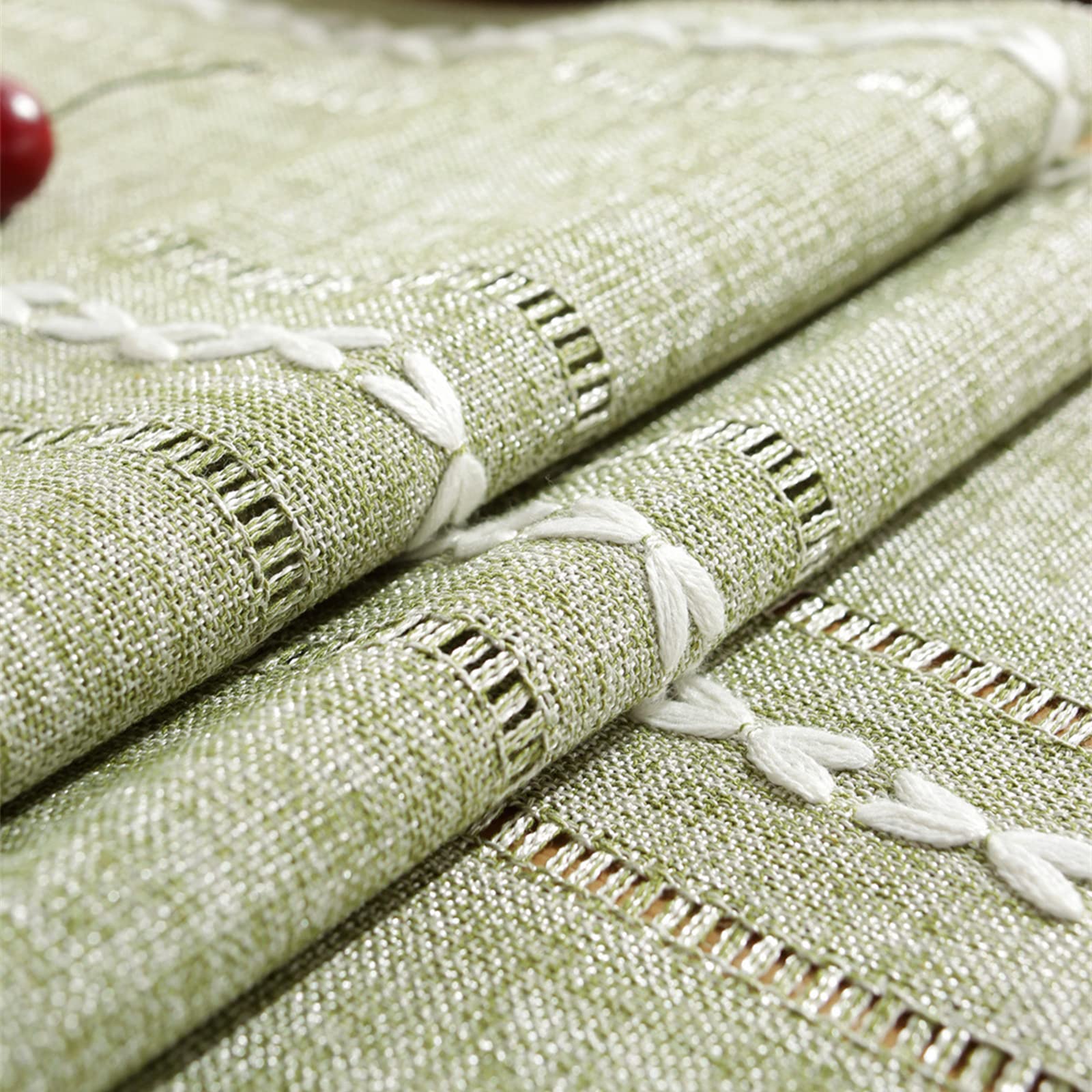Jeloris Braided Striped Table Runner - Farmhouse Cotton Linen Tablecloth with Tassels - 12 x 108 Inch Green Decorative Table Scarf for Christmas, Kitchen, Dining Room, Wedding & Party Decorations - Perfect for Holiday Gatherings and Home Decor