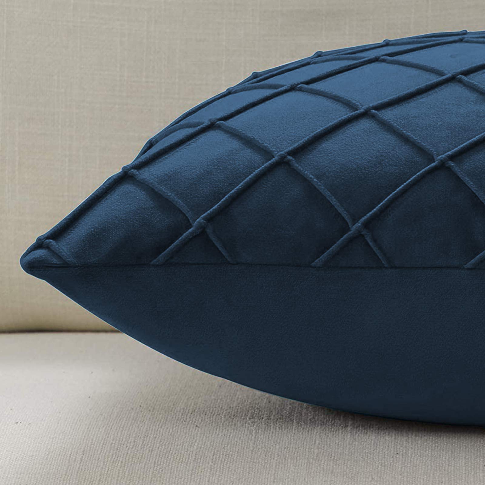 BeBen 2 Pack Velvet Throw Pillows 20x20 Inch - Soft Decorative Pillow Covers for Sofa, Bed, Car & Outdoor - Dark Blue Solid Cushion Case - Perfect for Living Room Decor, Travel & Cozy Home Accents