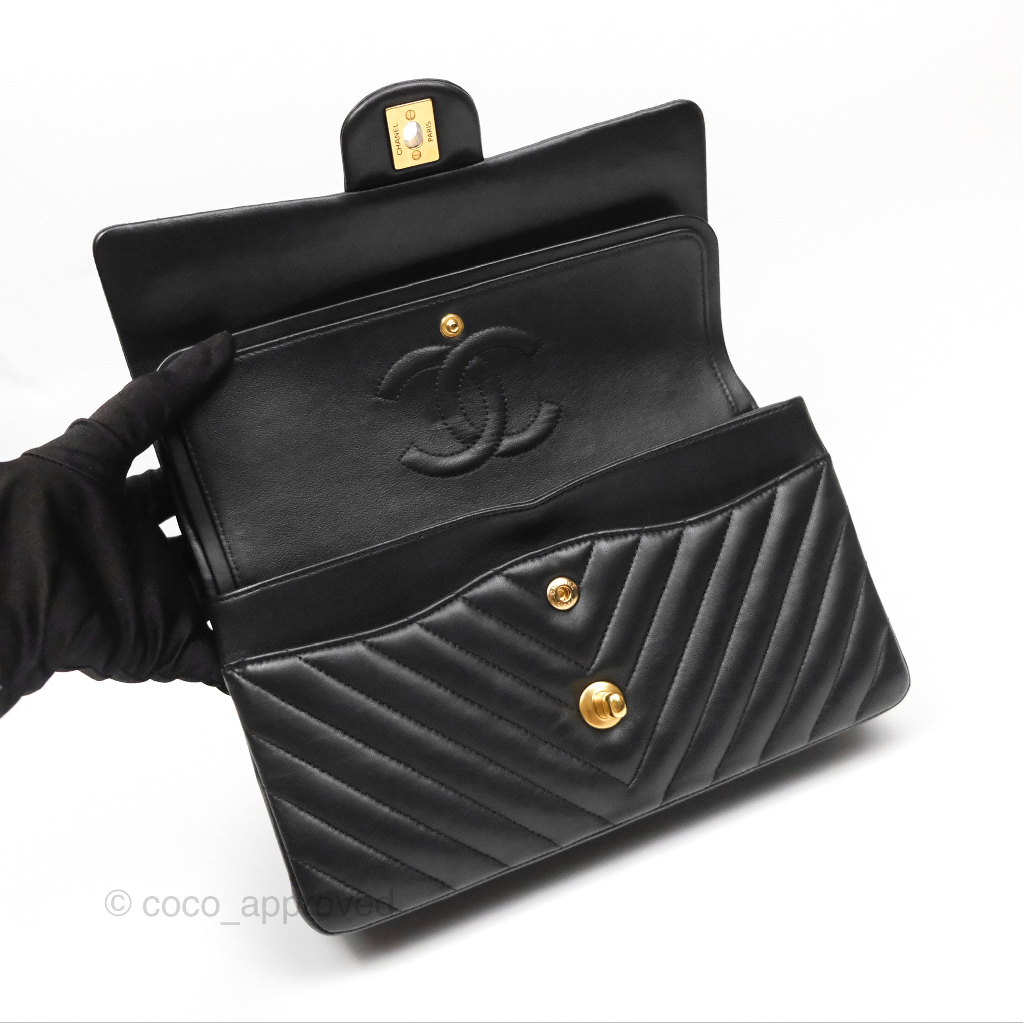 Chanel Classic M/L Medium Flap Chevron Black Lambskin Gold Hardware Bag - Luxury Designer Handbag for Women, Perfect for Evening Events & Special Occasions