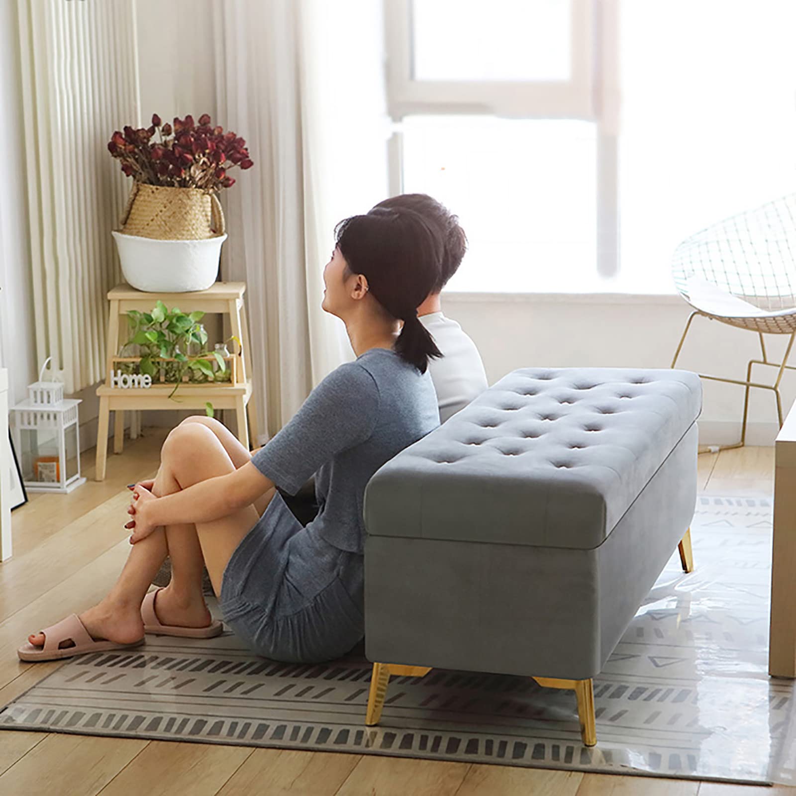 Luxury Velvet Storage Ottoman Bench with Crystal Buttons - Tufted Foot Rest, Lift Top Shoe Bench for Bedroom, Entryway & Living Room - Modern Upholstered Storage Seat with Lift Top for Shoes, Blankets & Home Decor