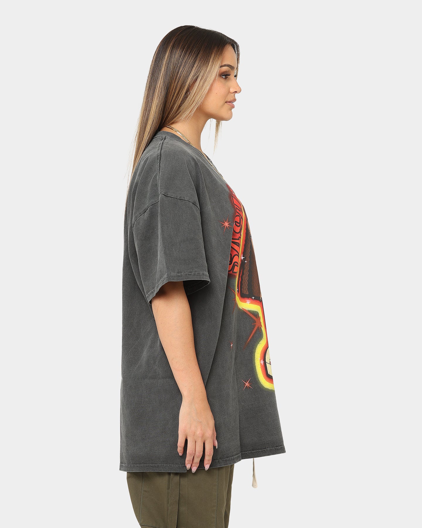 Bratz Sasha Vintage Heavyweight T-Shirt - Black Wash | American Thrift Style | Perfect for Casual Wear, Cosplay & 90s Fashion Lovers