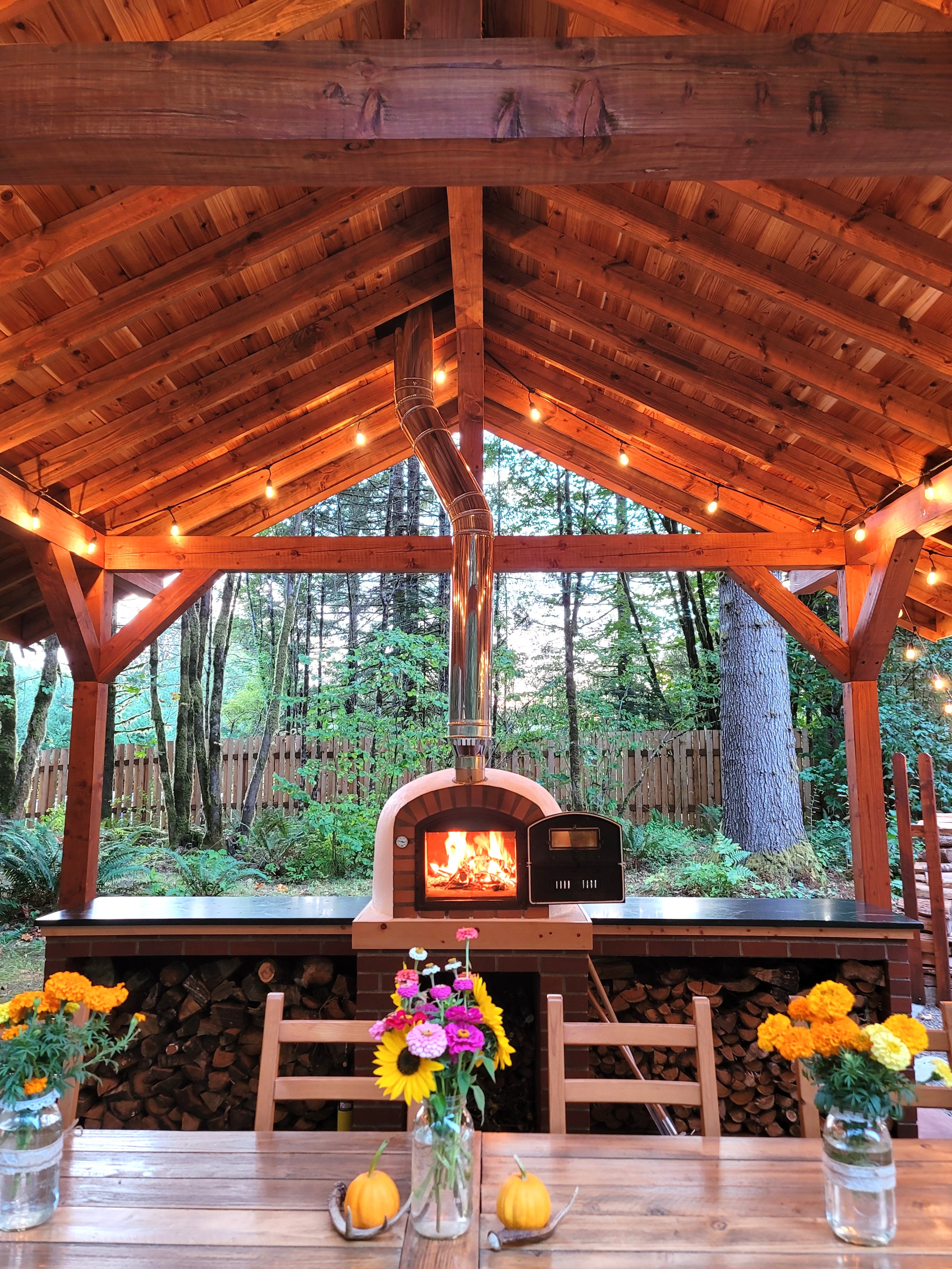 Premium Rustic Arch Lisboa Outdoor Pizza Oven for Backyard, Patio & Garden - Authentic Wood Fired Pizza Maker for Home & Commercial Use