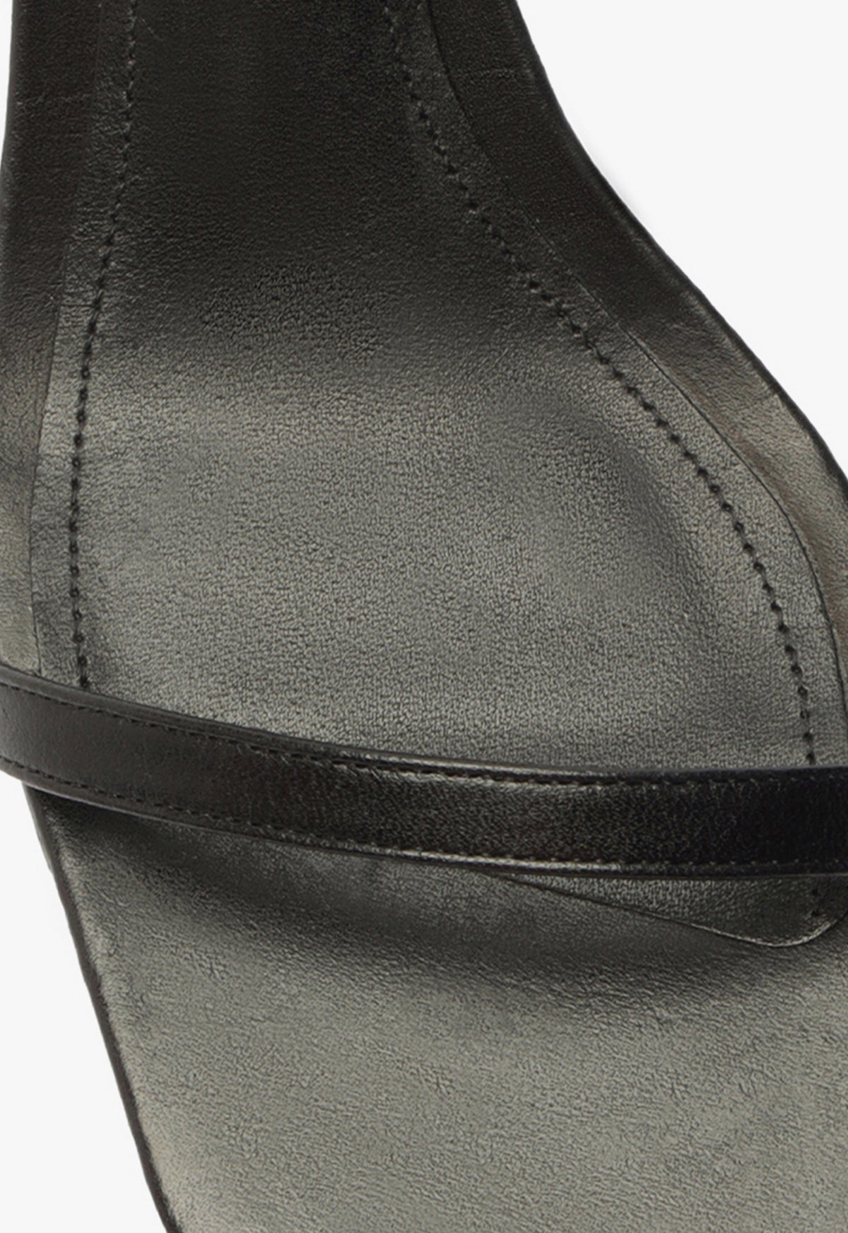 Kendall Atanado Leather Sandals for Women – Mid Heel Height F24 Style S2204800020004 | Comfortable & Stylish for Summer, Beach, and Casual Outings