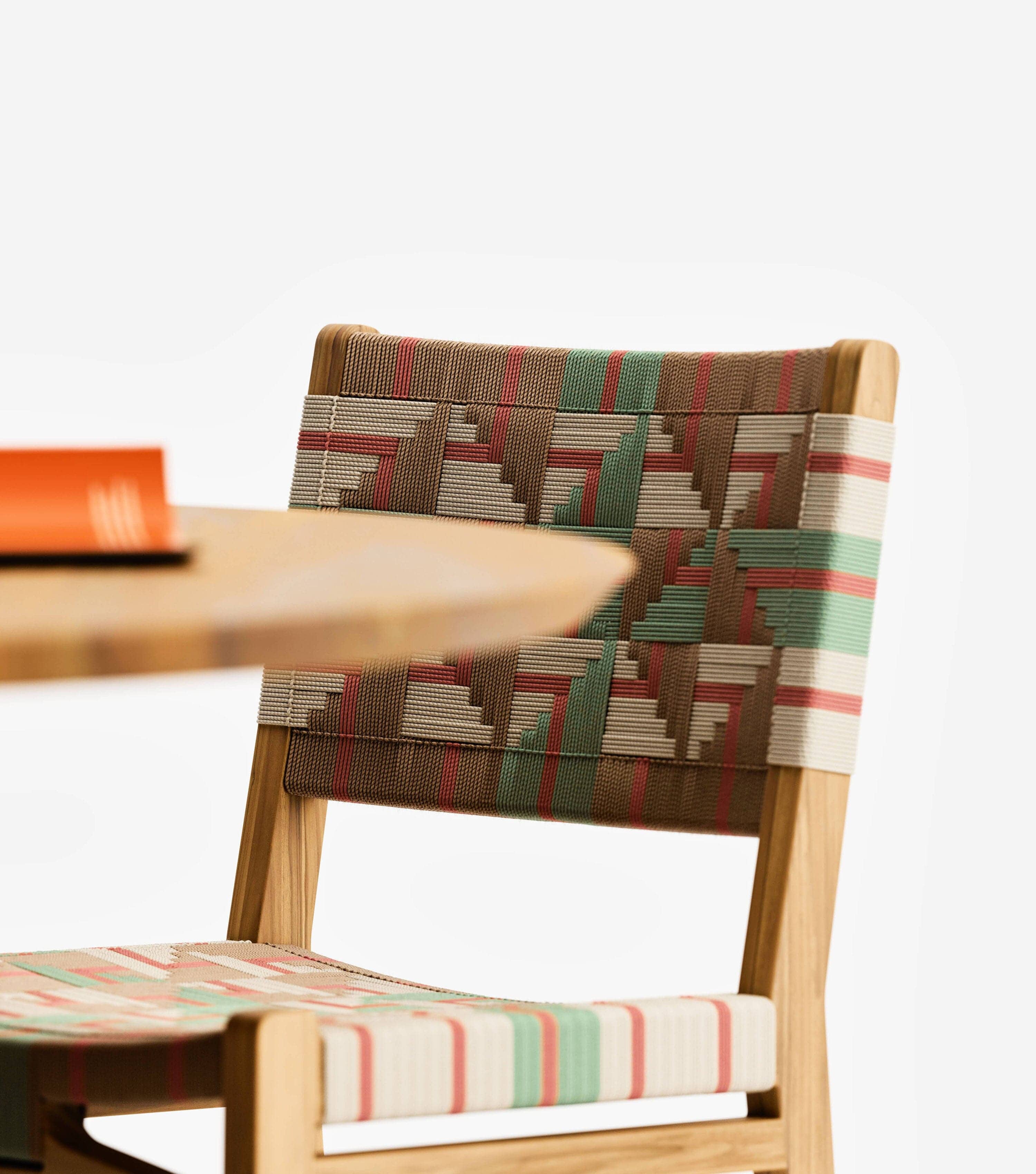 Chontales Modern Dining Chair with Mar Pattern - Stylish & Comfortable for Kitchen, Dining Room, and Home Decor