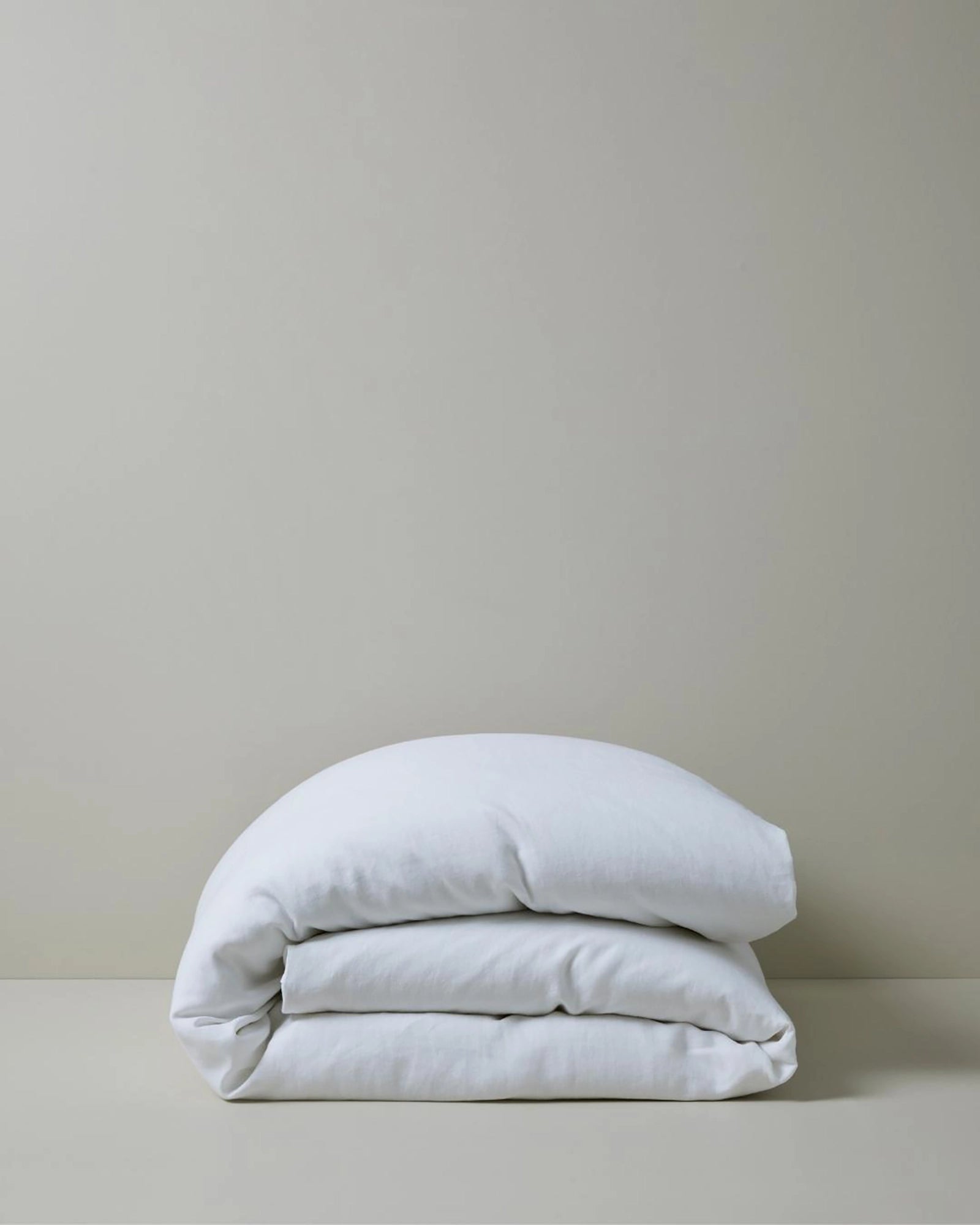 Premium Ravello Quilt Cover Set - 100% Cotton White Bedding for Queen/King Size - Soft & Breathable Duvet Cover with Button Closure - Perfect for Master Bedroom, Guest Room & Hotel Decor