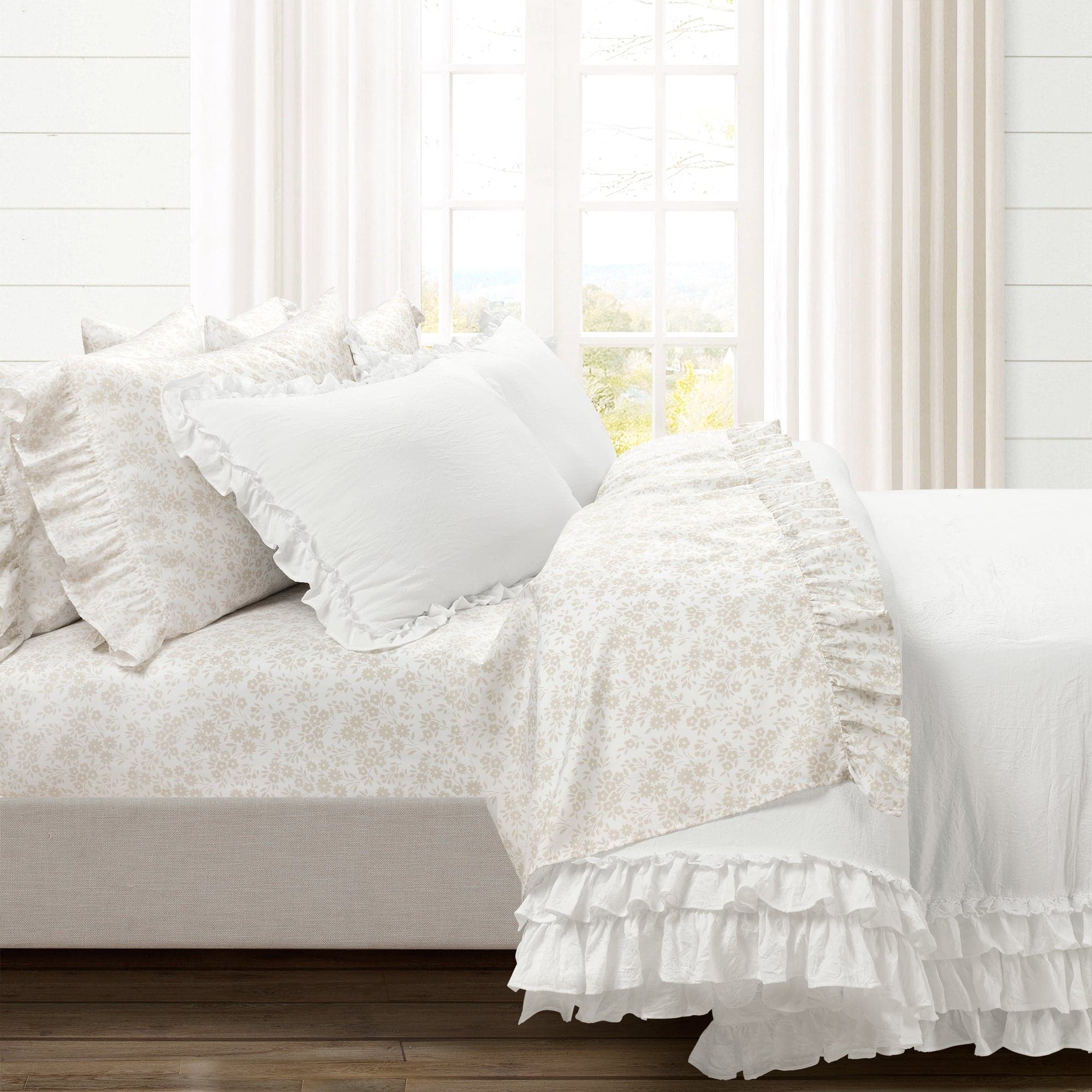 Garden Of Flowers Ruffle Sheet Set - Soft Floral Bedding for Girls & Women - Perfect for Home Decor, Guest Rooms & Cozy Bedroom Makeovers