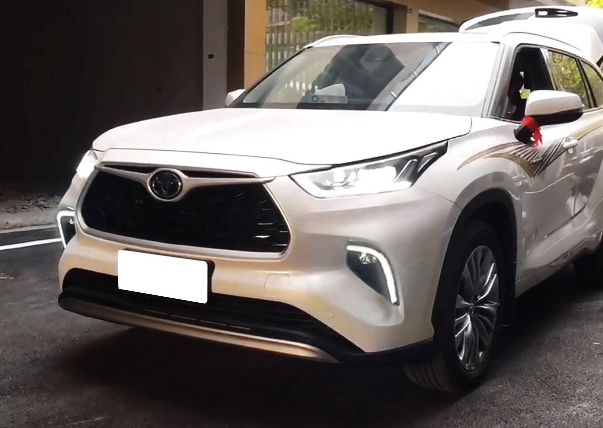 20-Up Toyota Highlander Fog Bezel Replacement with Switchback LED DRL Daytime Running Lights - Upgrade for Enhanced Visibility & Style (Perfect for Night Driving & Off-Road Adventures)