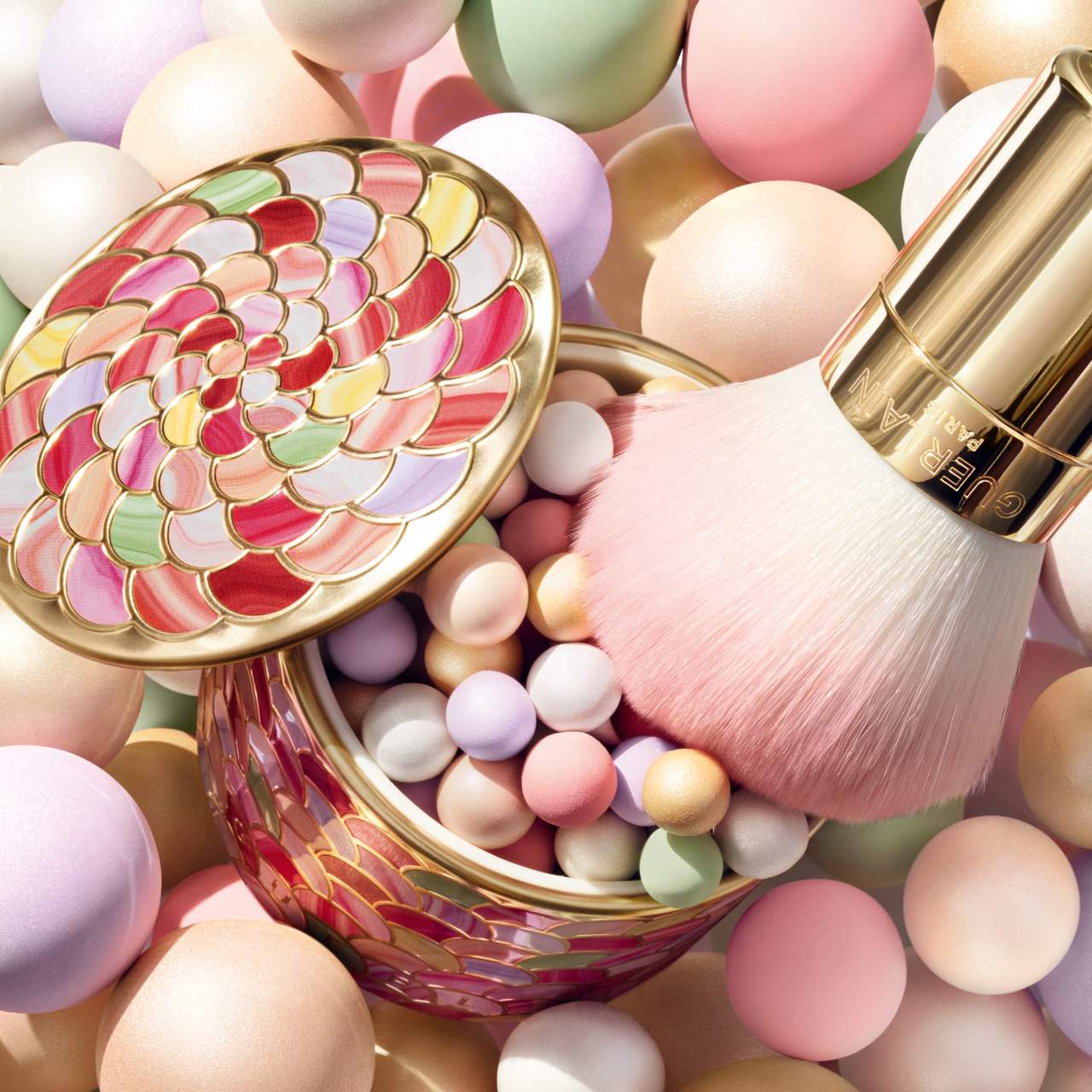 GUERLAIN Meteorites Setting & Finishing Pearls of Powder - 2 Shades | Loose Face Powder for Flawless Makeup Finish | Perfect for Daily Wear & Special Occasions