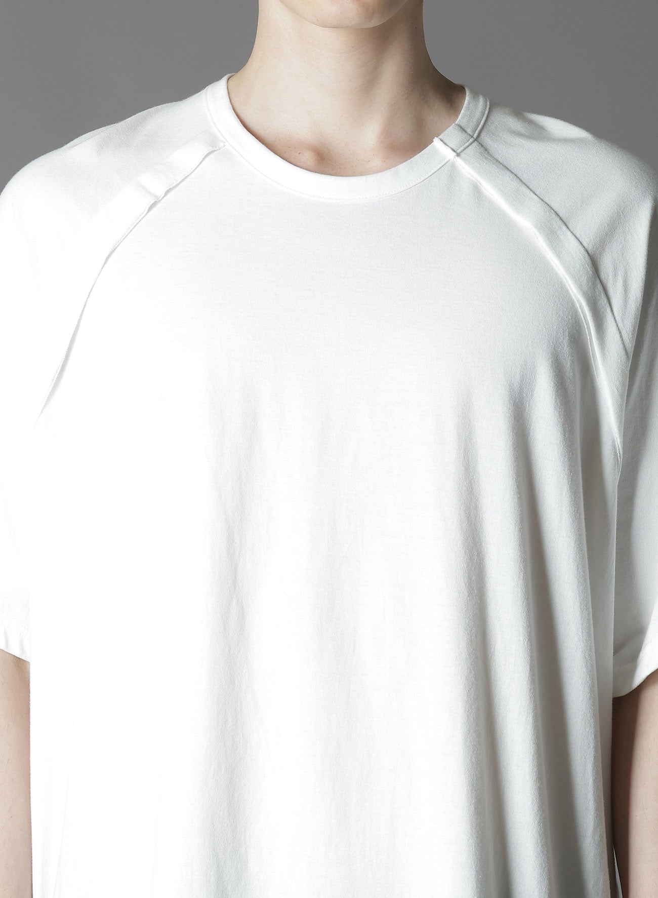 Soft Cotton Jersey Raglan T-Shirt with Front Slit & Short Sleeves - Casual Comfort Wear for Everyday Outfits, Street Style & Lounge