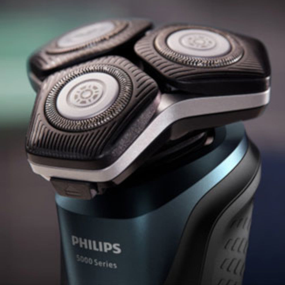 PHILIPS Series 5000 S5889/94 Wet & Dry Electric Shaver with Quick Clean Pod - Rechargeable Cordless Men's Razor for Travel & Daily Grooming