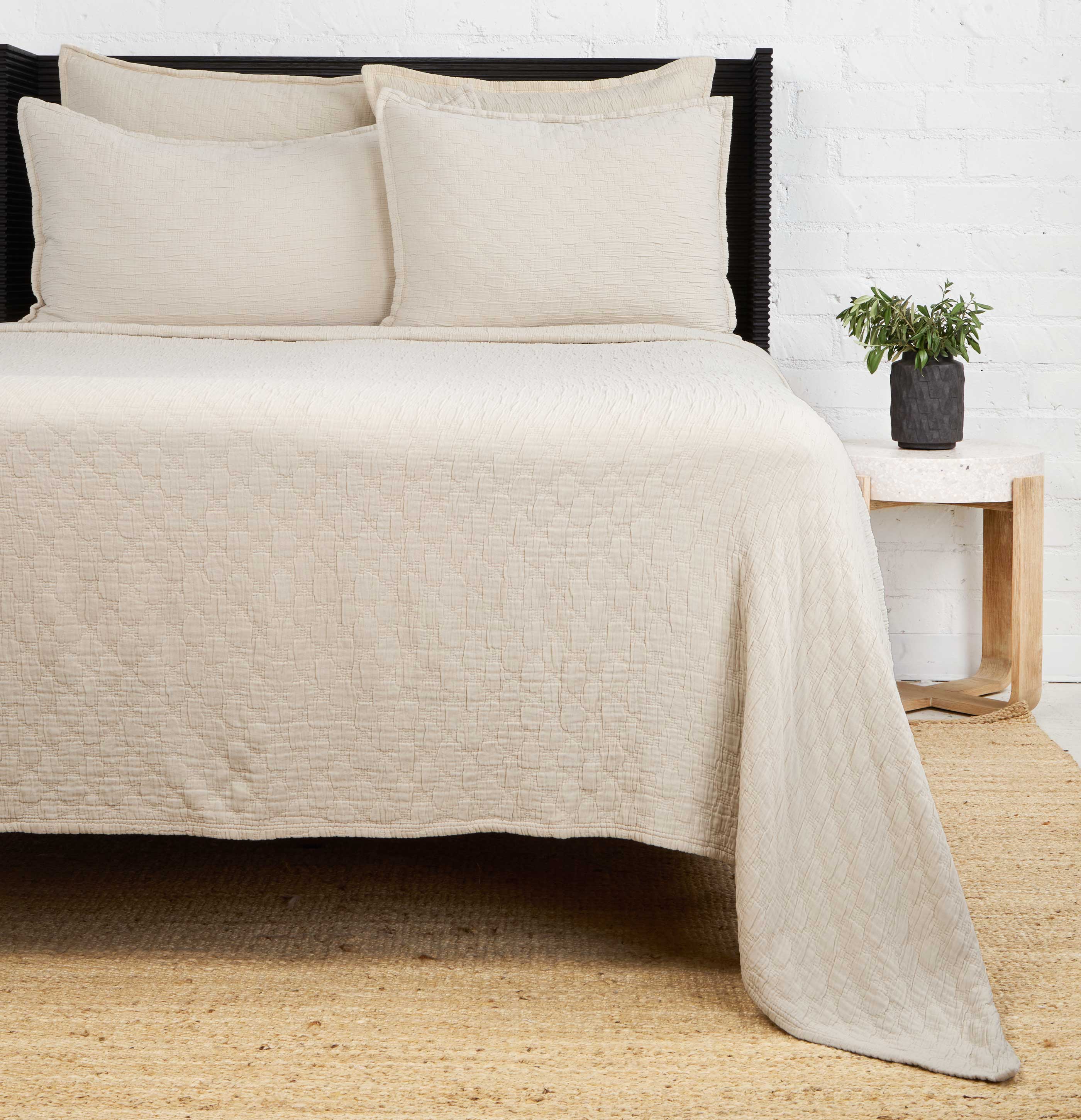 Ojai Matelasse Collection - Luxury Quilted Bedding Set for Home Decor | Perfect for Master Bedroom, Guest Room & Cozy Retreats