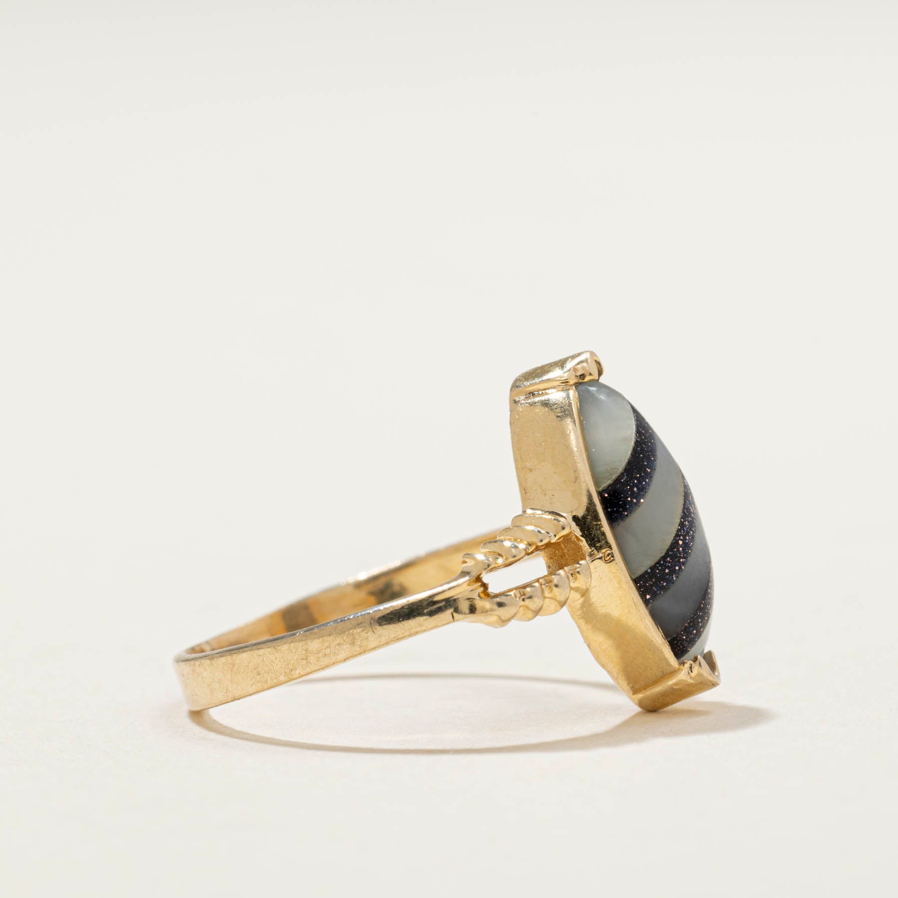 1.20ct Composite Shell & Goldstone Ring - Size 4.25 - Elegant Bohemian Jewelry for Women - Perfect for Weddings, Parties & Special Occasions