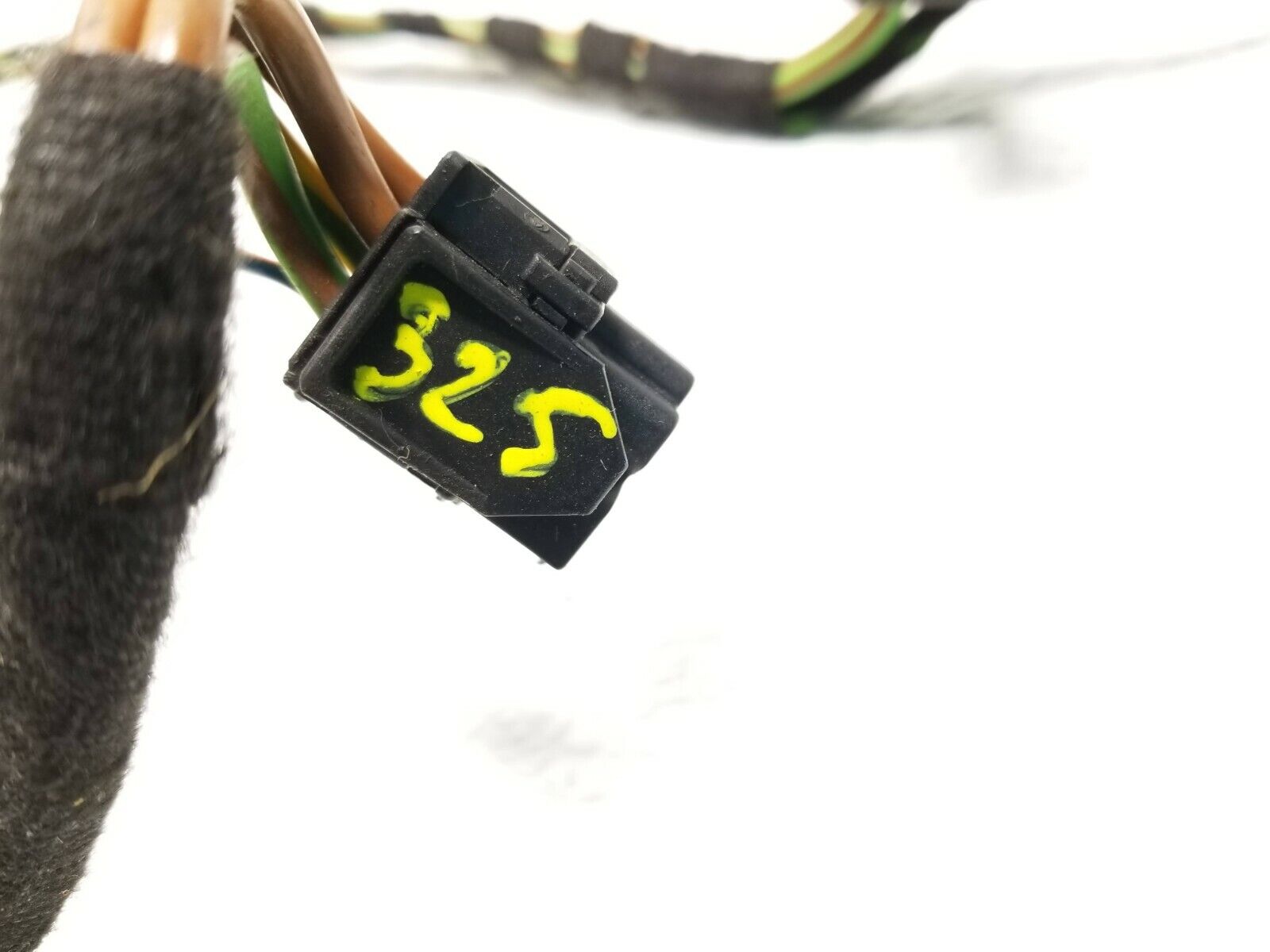 BMW E46 325xi Heater Wire Harness OEM Replacement Part 01 02 03 04 05 - Perfect for Car Heating System Repair & Maintenance