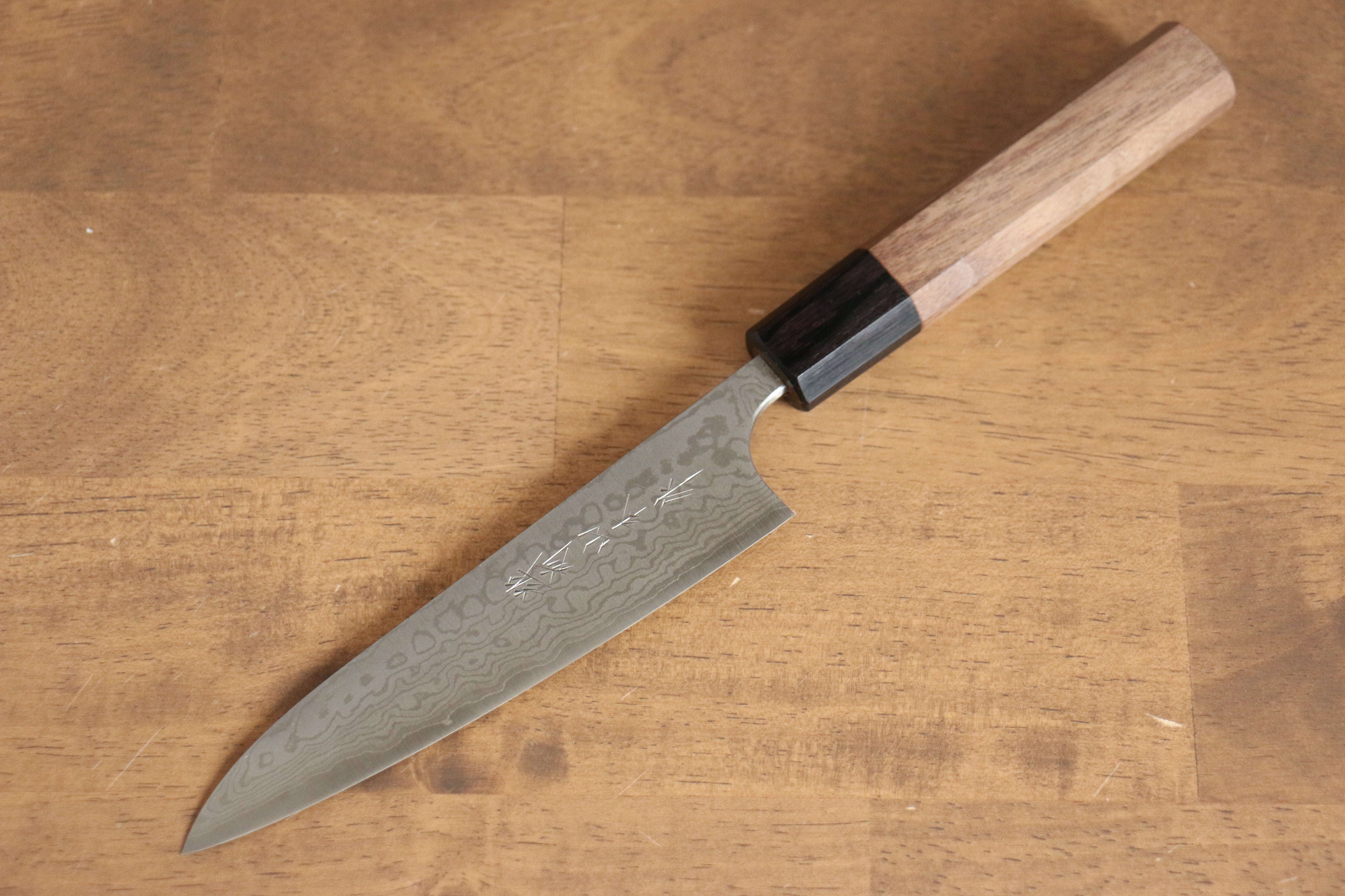 Nao Yamamoto VG10 Damascus Petty Utility Knife 135mm with Walnut Handle - Perfect for Slicing, Peeling & Precision Kitchen Tasks
