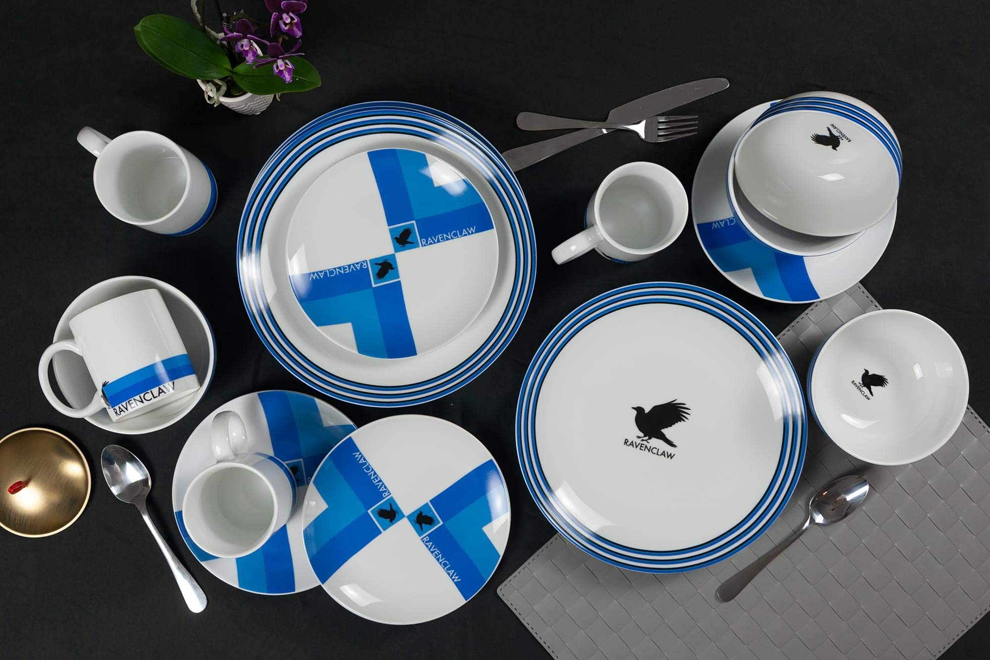 Harry Potter Ravenclaw 16-Piece Porcelain Dinnerware Set for 4 People - Includes 4 Dinner Plates, 4 Salad Plates, 4 Bowls & 4 Coffee Mugs - Perfect for Themed Parties, Collectors & Harry Potter Fans