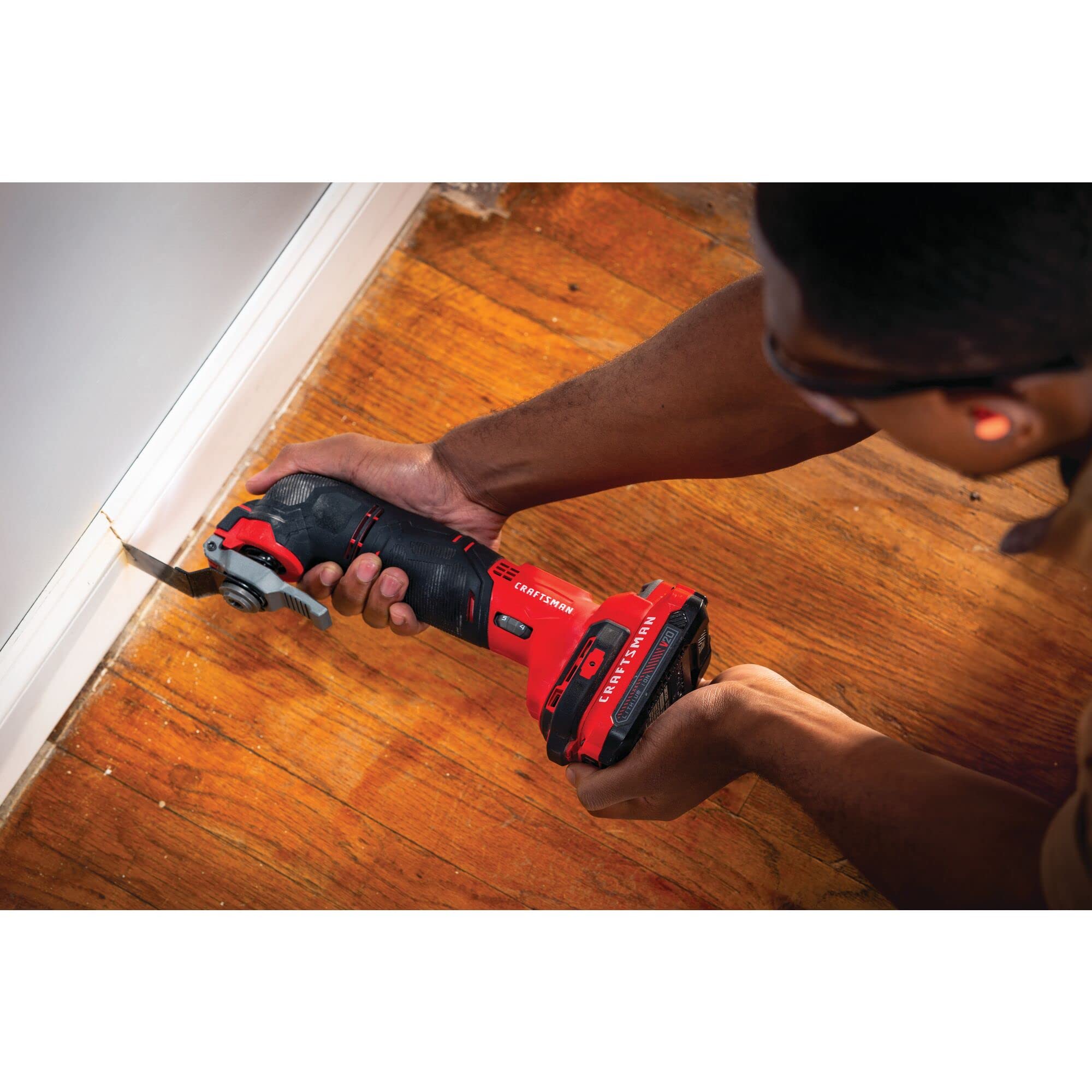 CRAFTSMAN V20 Cordless Oscillating Multi-Tool Kit with 12 Accessories - Blades, Sandpaper, Battery & Charger Included (CMCE501D1) - Perfect for DIY Projects, Woodworking, Home Repairs & Renovations
