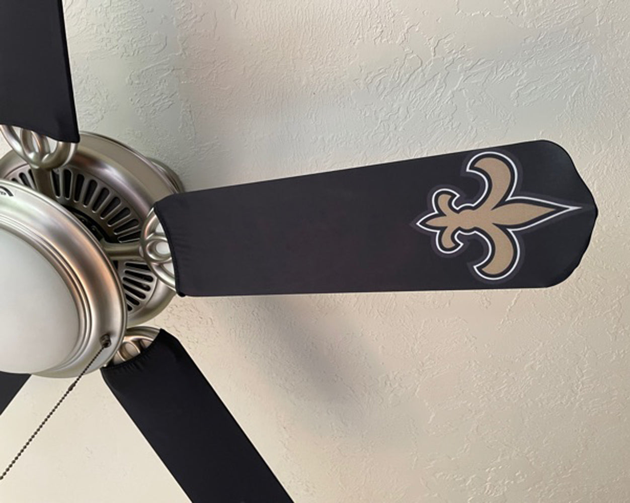 Elegant Black & Gold Fleur de Lis Wall Decor - Perfect for Home, Office & Wedding Decorations