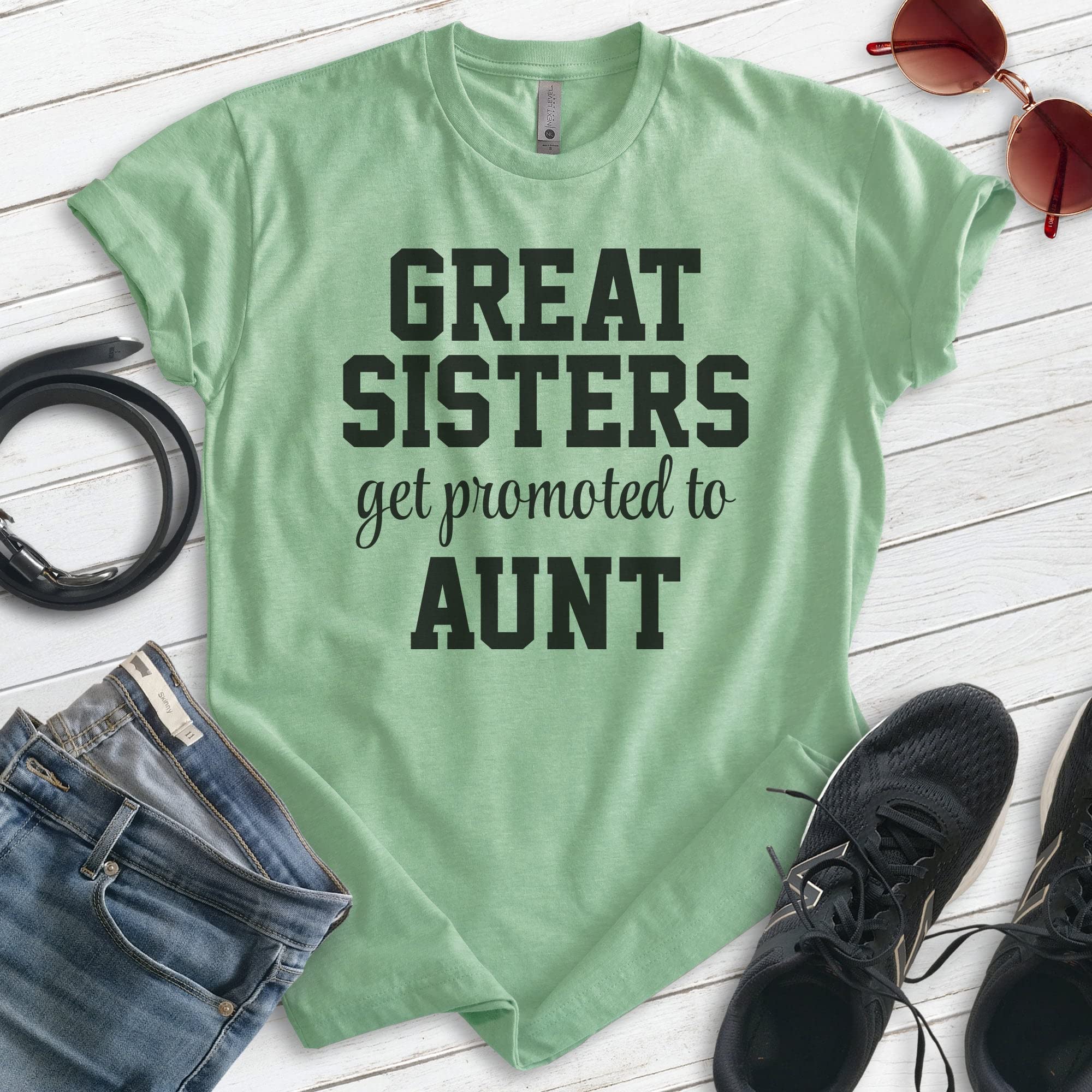 EVERTREE CLOTHING Funny Aunt T-Shirt - Unisex Women's Gift for New Aunts - Perfect for Sister's Promotion to Auntie - Birthday, Baby Shower & Family Reunion Outfit