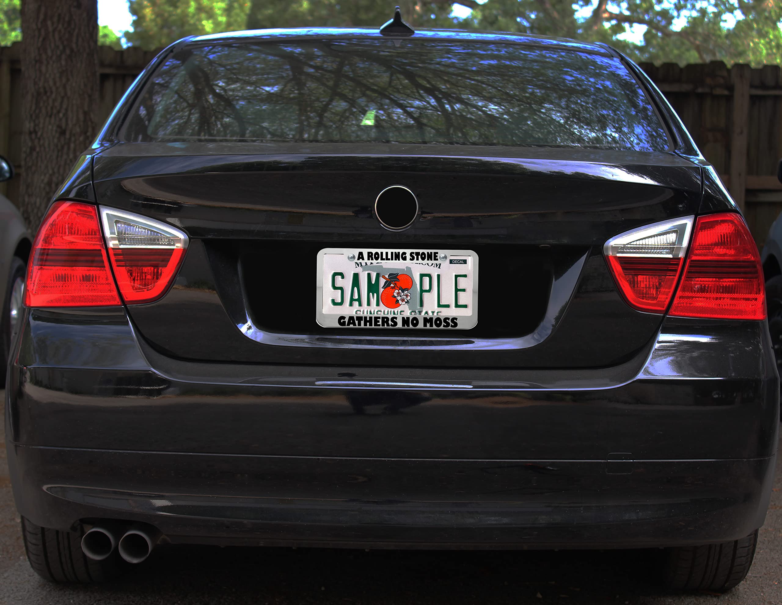Speedy Pros Metal Zinc License Plate Frame - Funny 'A Rolling Stone Gathers No Moss' Design - Weatherproof Chrome Car Accessory with 4 Holes - Perfect for Car Enthusiasts & Humor Lovers